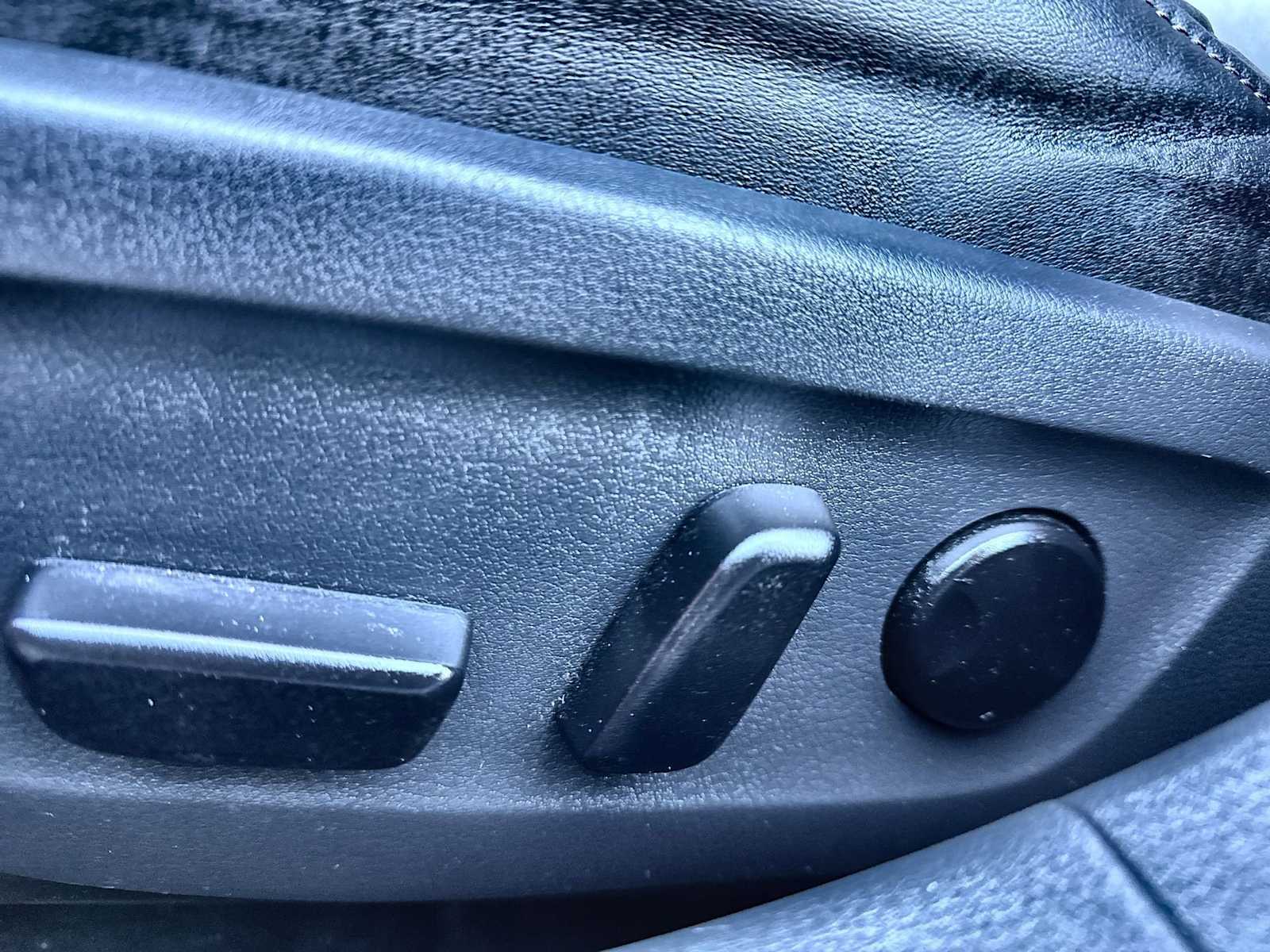 Thumbnail: 2022 Mazda Mazda3 - 16