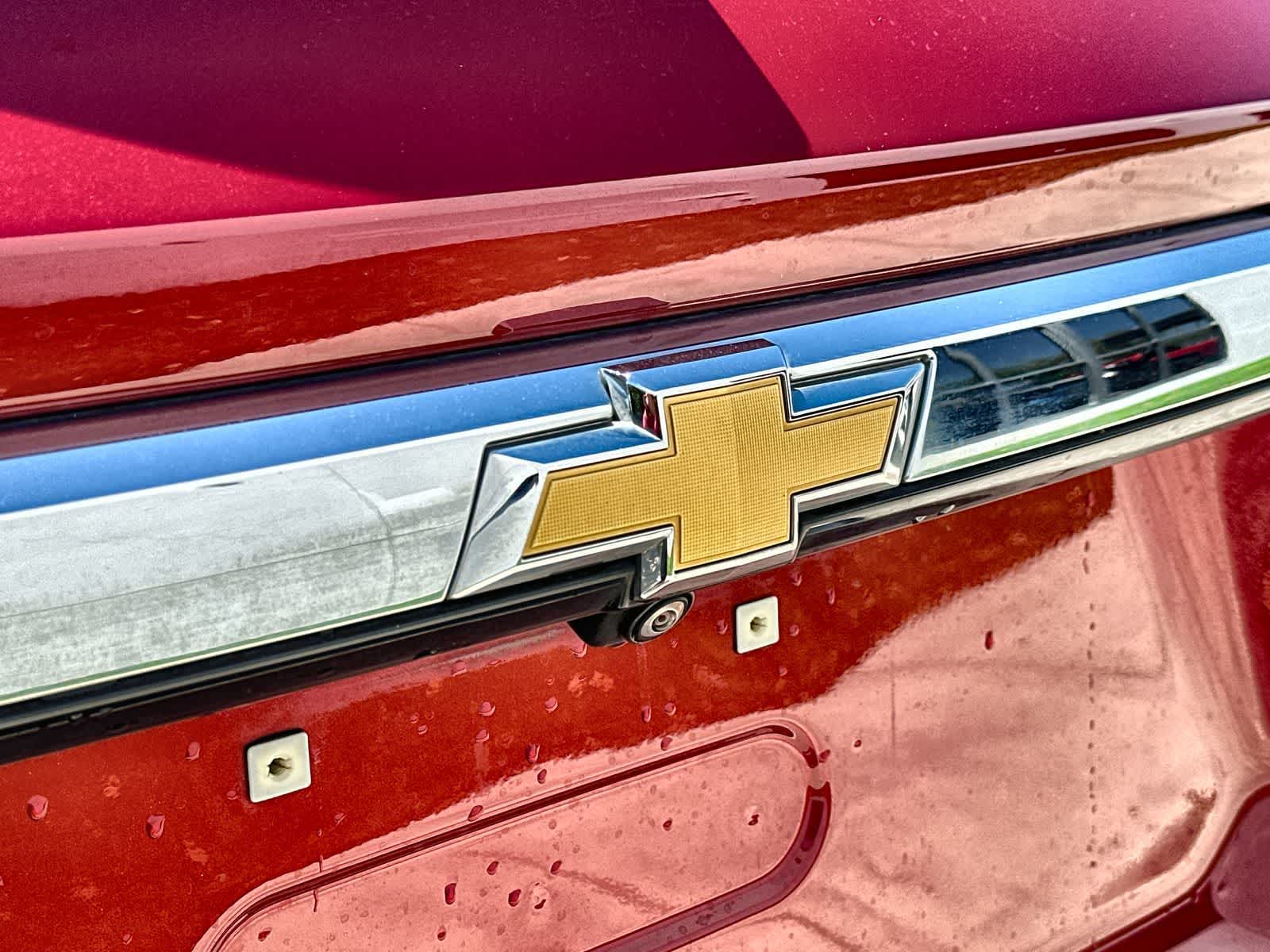 Thumbnail: 2023 Chevrolet Traverse - 16