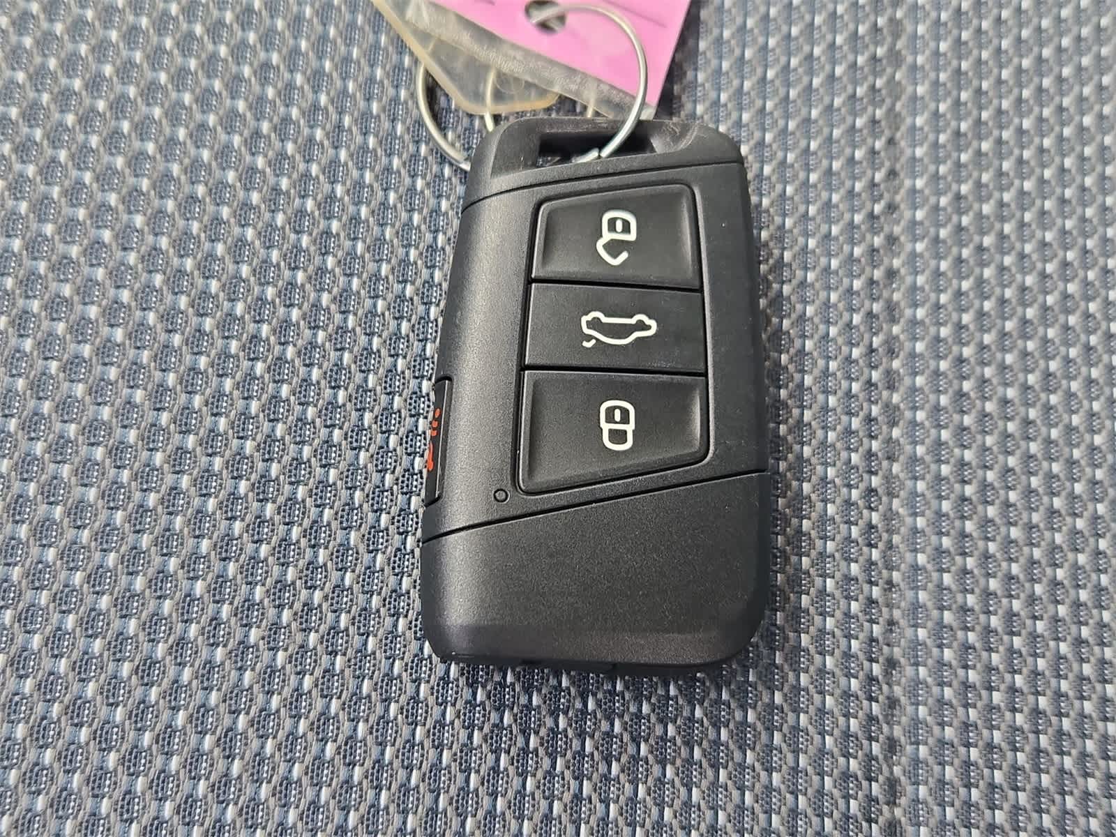 Thumbnail: 2025 Volkswagen Taos - 33