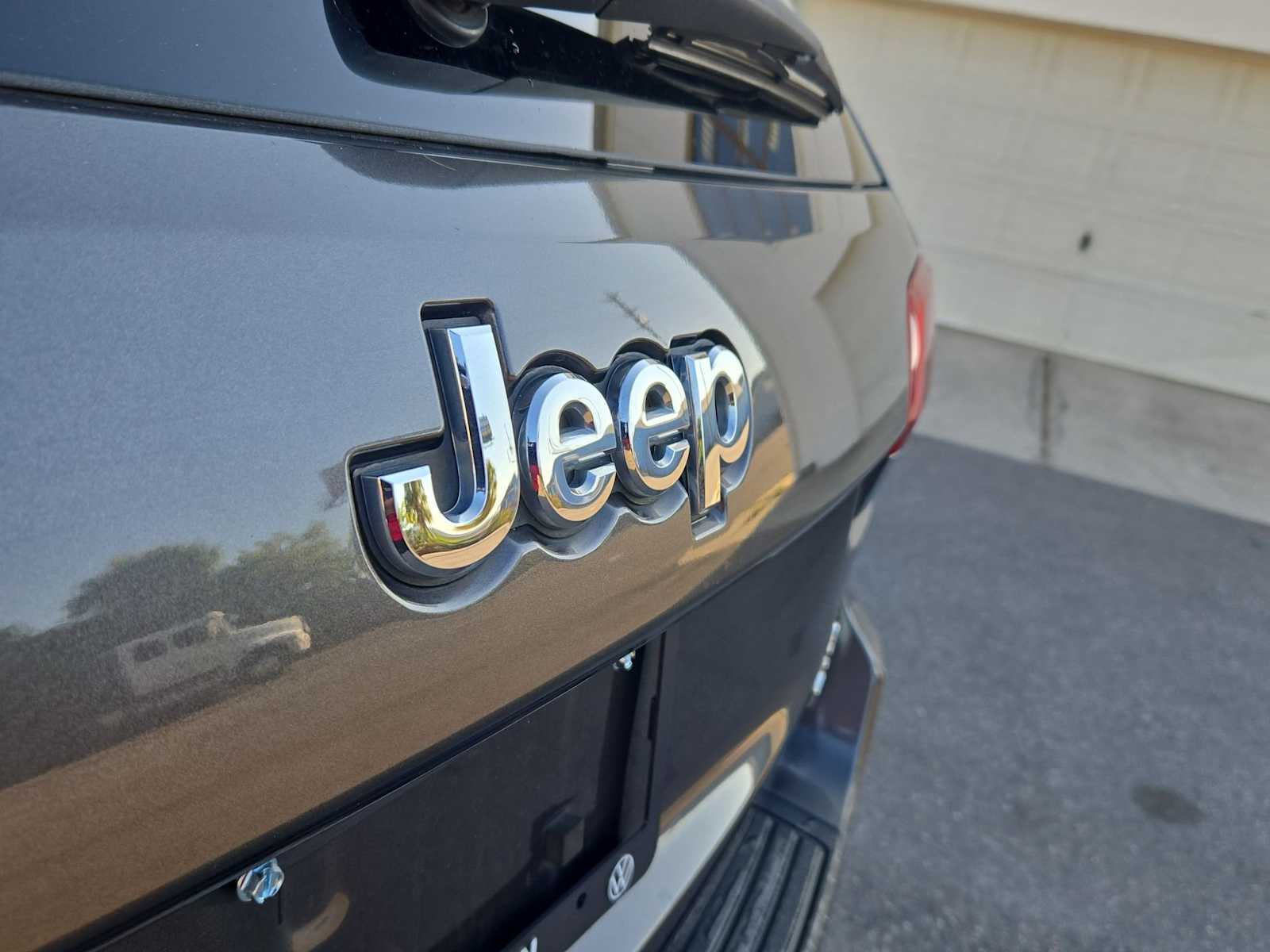 Thumbnail: 2019 Jeep Grand Cherokee - 12