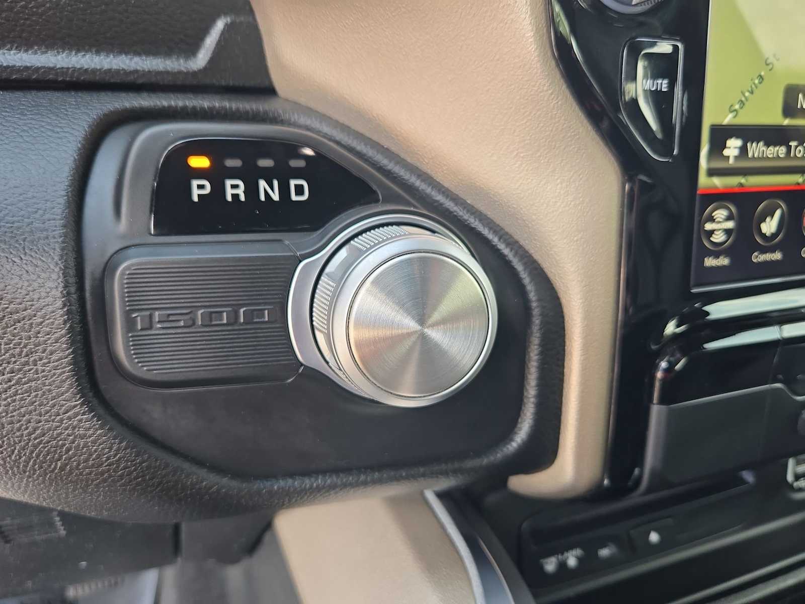 Thumbnail: 2019 RAM 1500 - 32