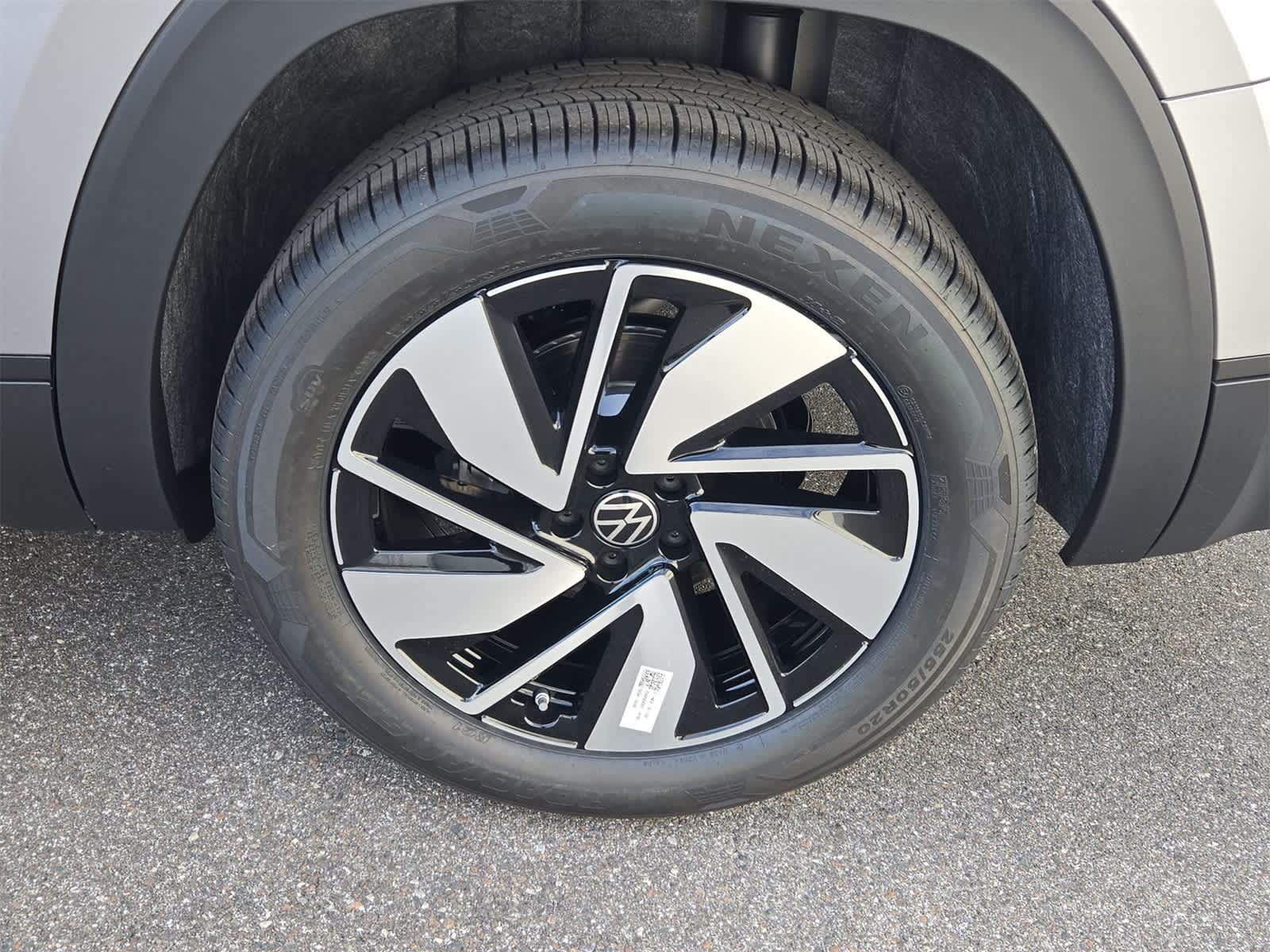 Thumbnail: 2026 Volkswagen Atlas - 14