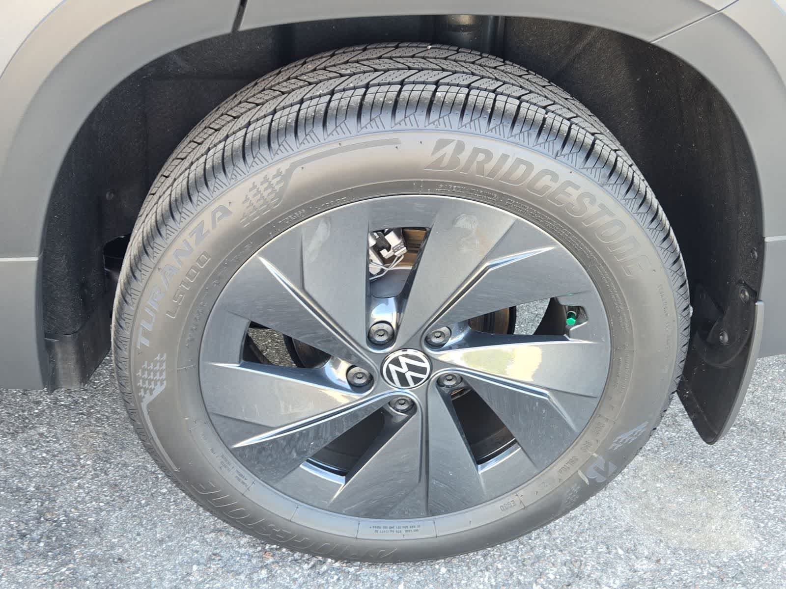 Thumbnail: 2025 Volkswagen Taos - 14