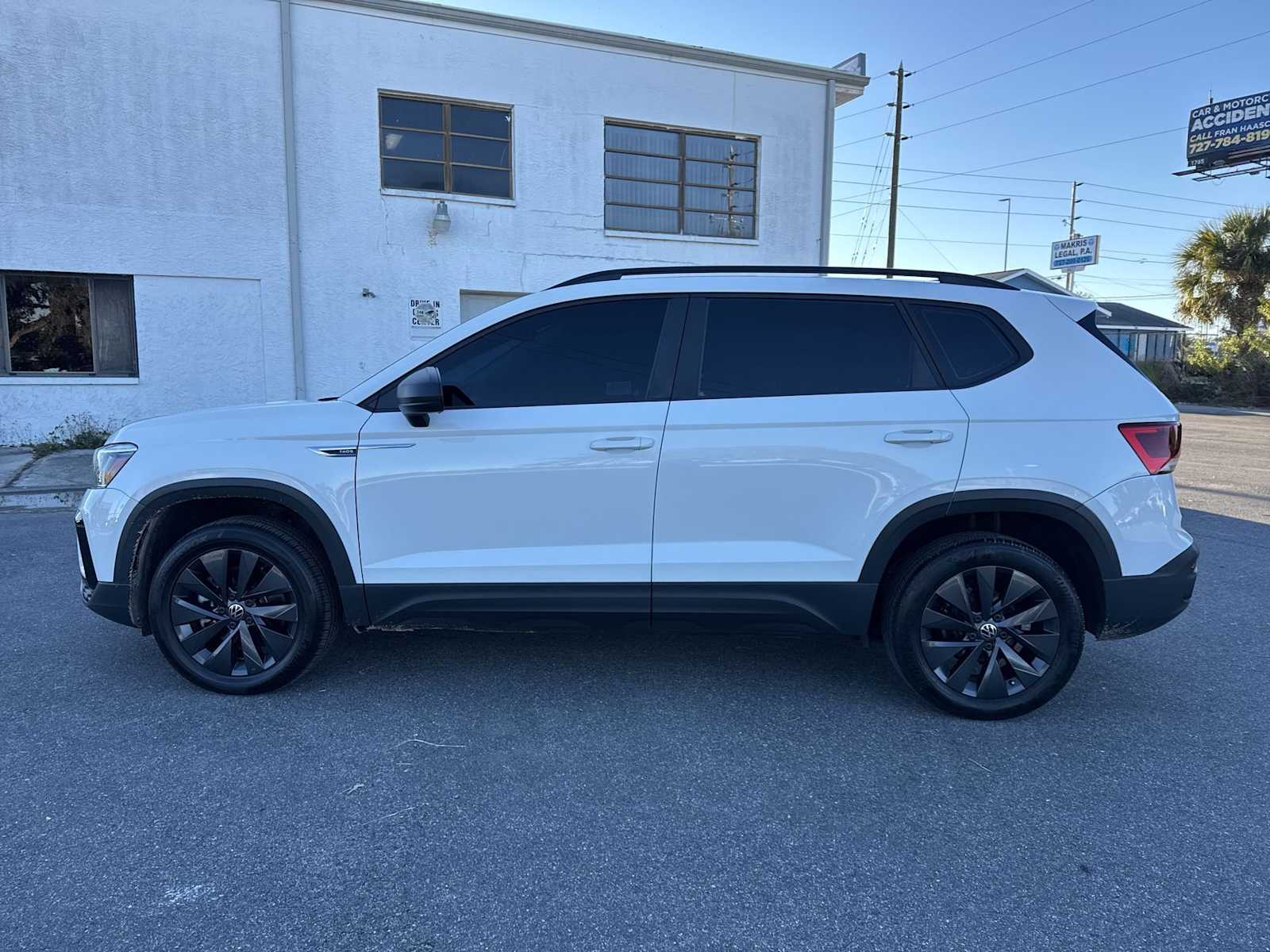 Thumbnail: 2023 Volkswagen Taos - 11