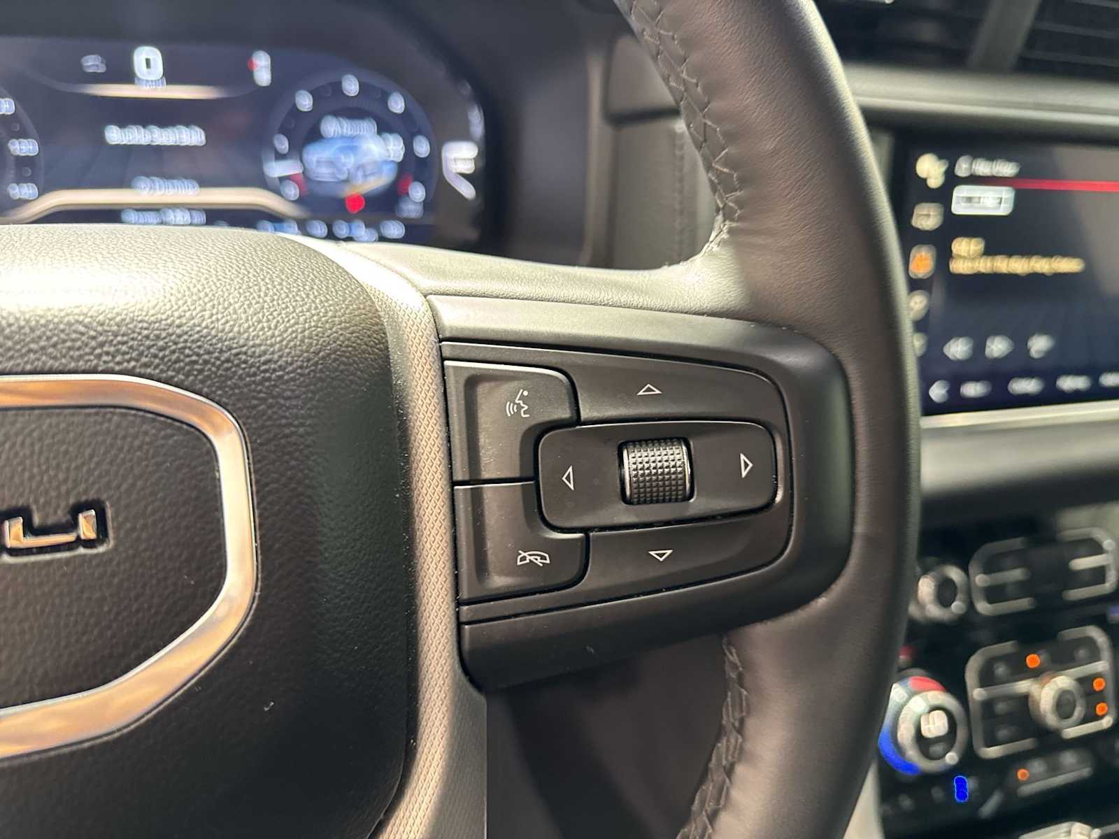Thumbnail: 2024 GMC Yukon XL - 24