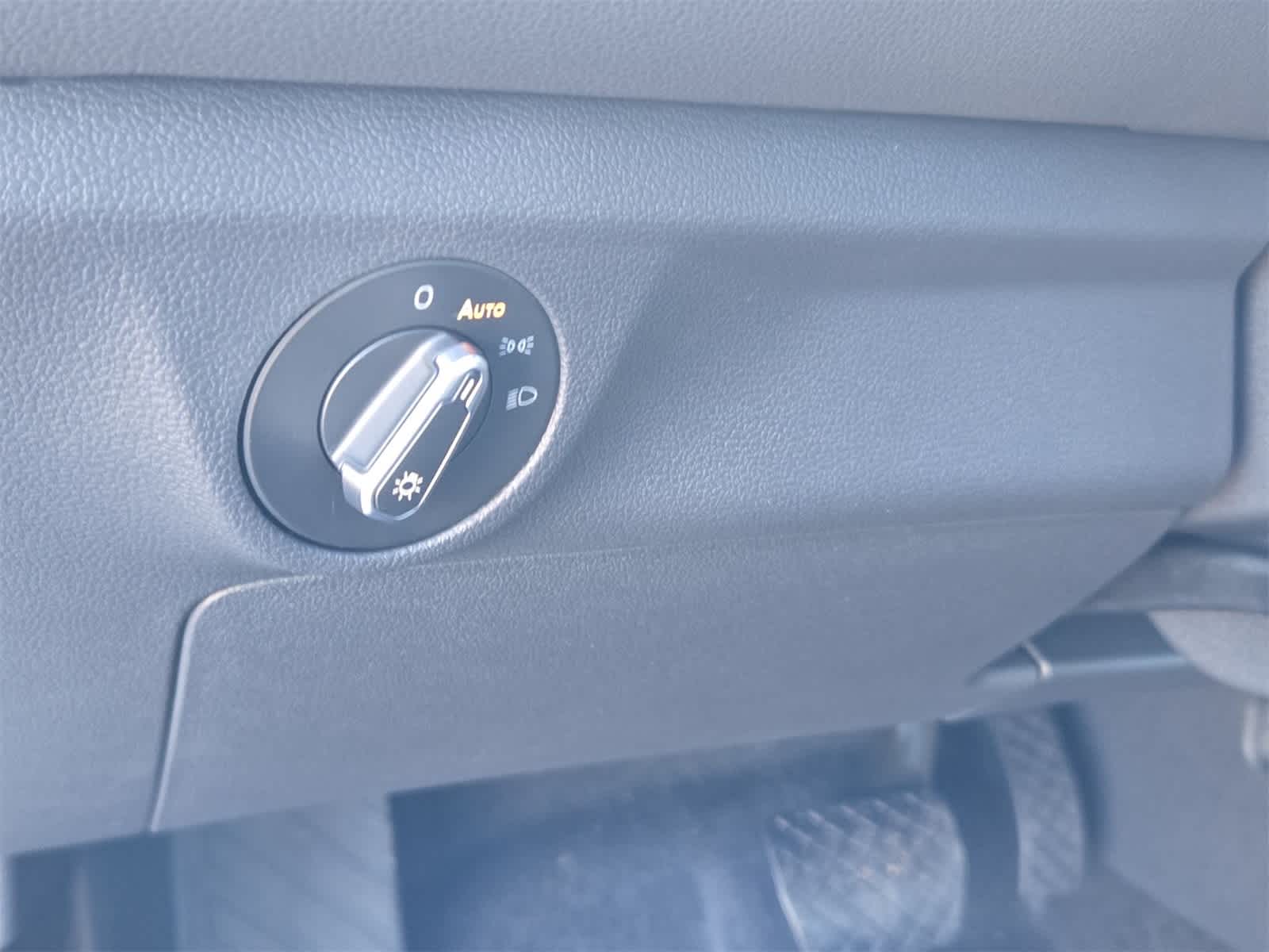 Thumbnail: 2026 Volkswagen Jetta - 35