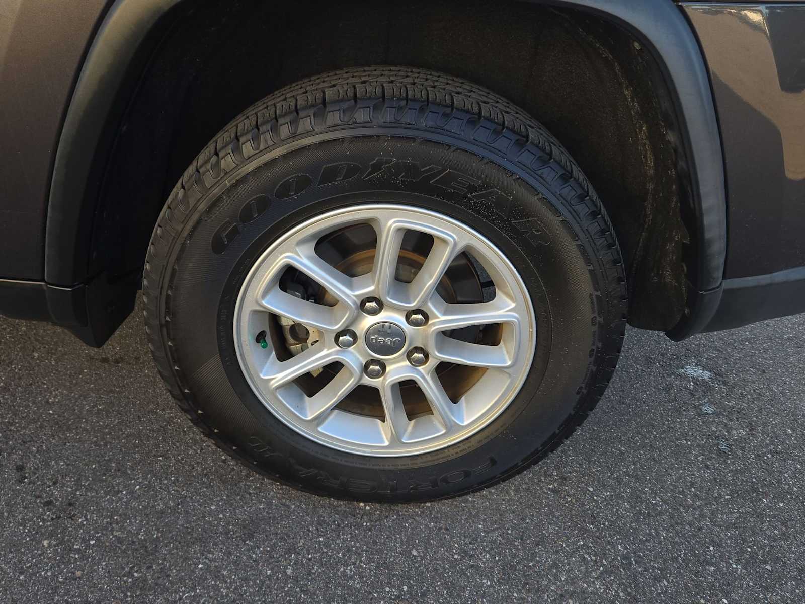 Thumbnail: 2019 Jeep Grand Cherokee - 14