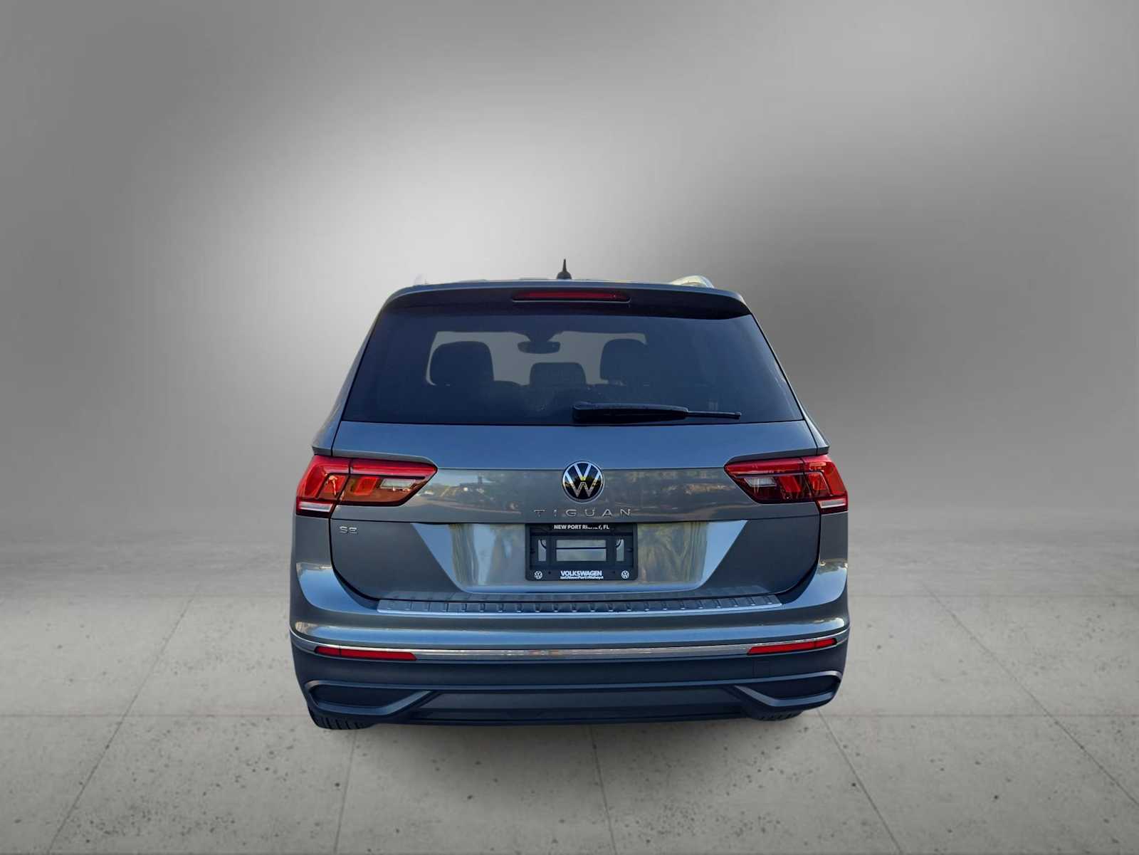 Thumbnail: 2023 Volkswagen Tiguan - 7
