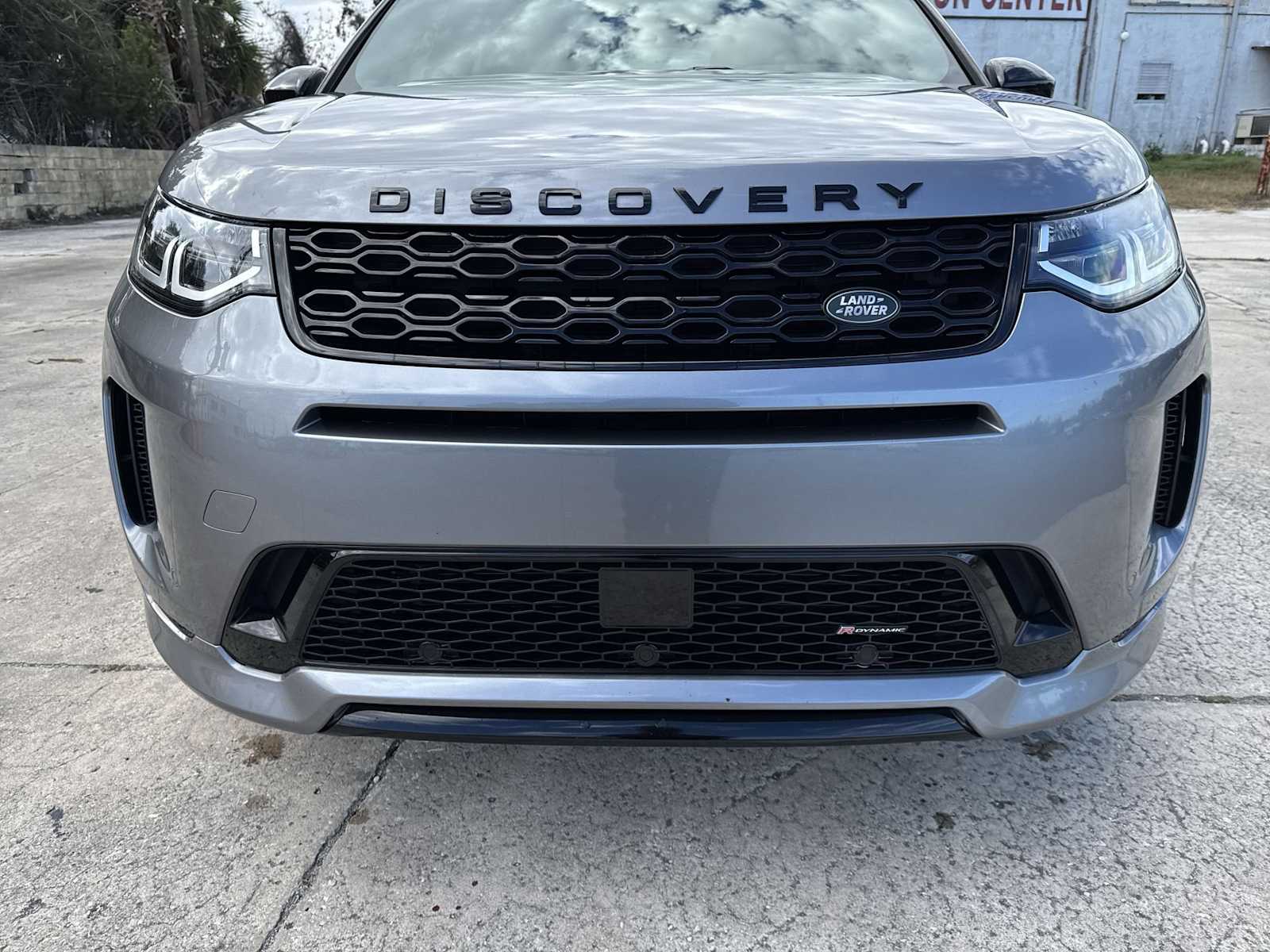 Thumbnail: 2022 Land Rover Discovery Sport - 9