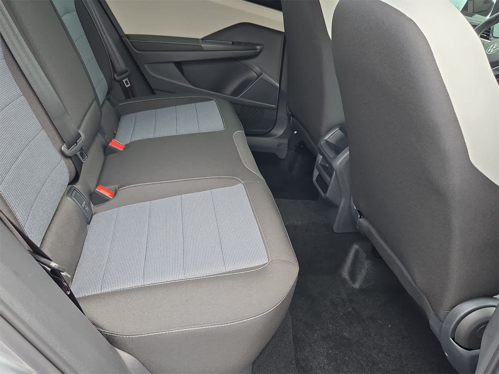 Thumbnail: 2025 Volkswagen Taos - 19