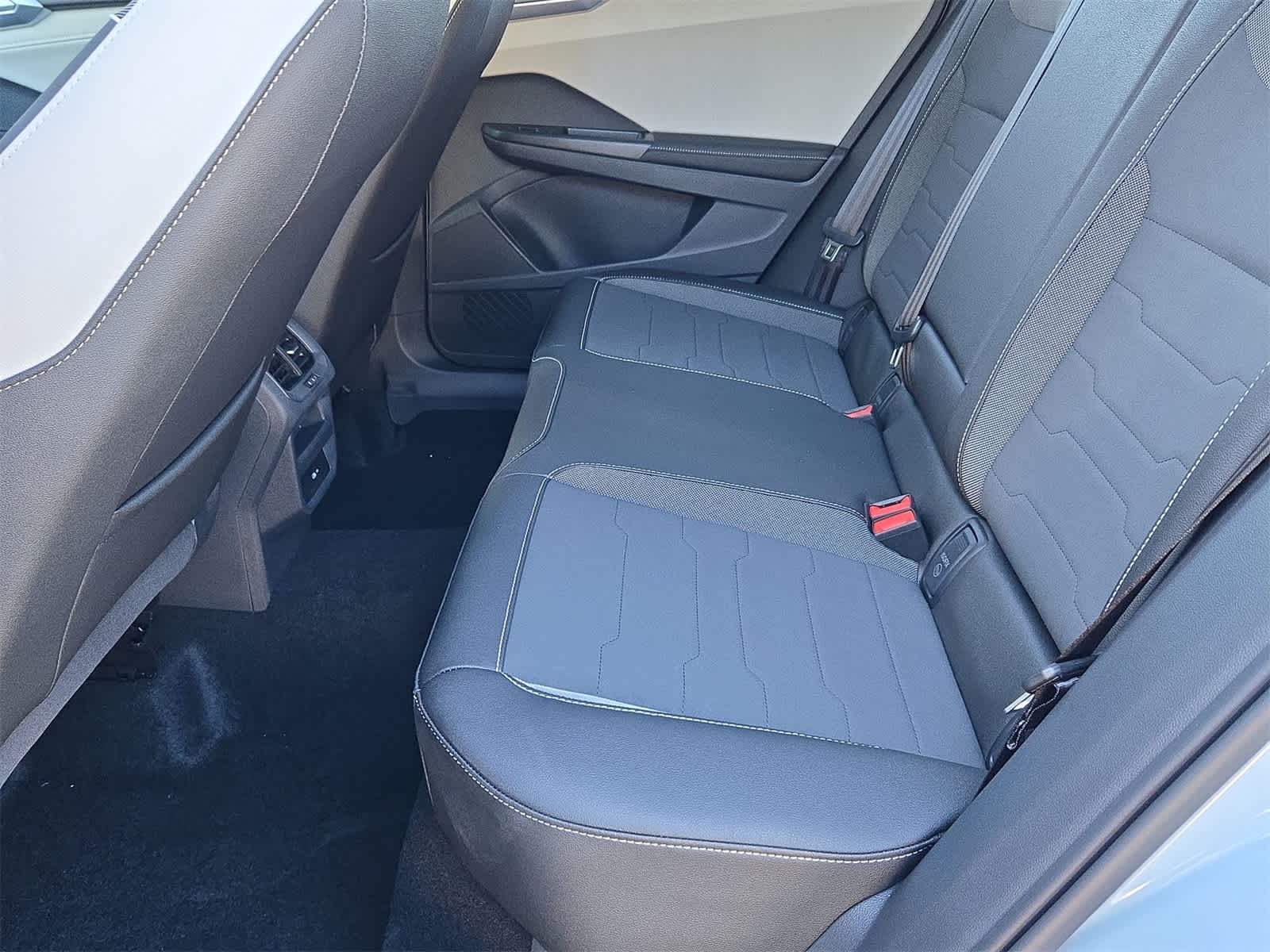 Thumbnail: 2025 Volkswagen Taos - 20