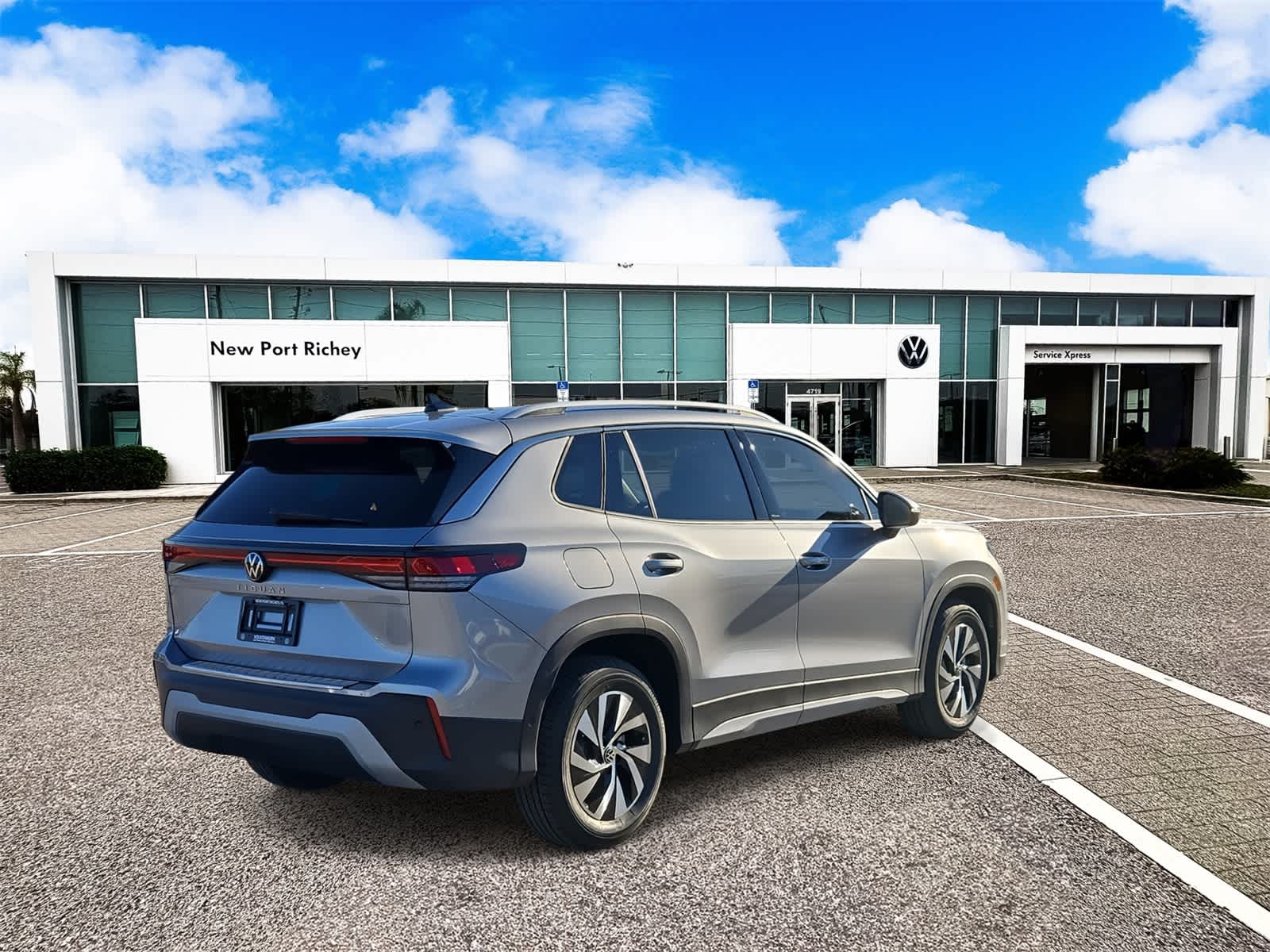 Thumbnail: 2026 Volkswagen Tiguan - 8