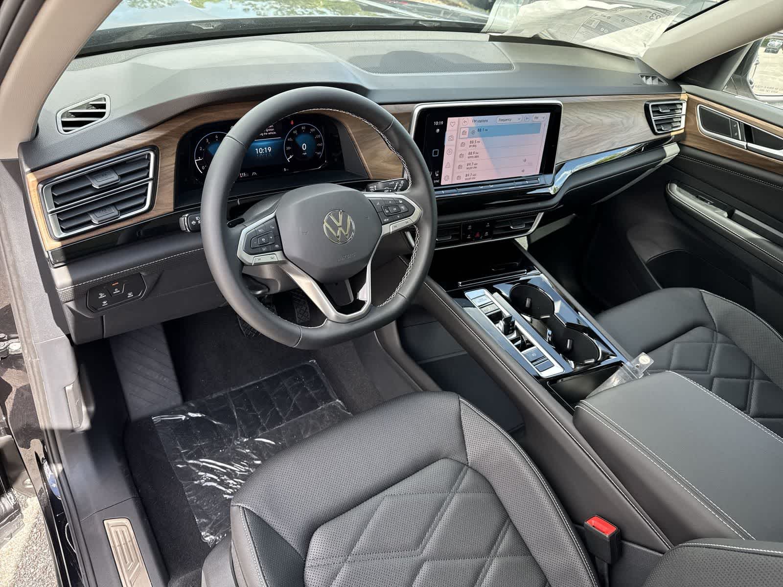 Thumbnail: 2026 Volkswagen Atlas - 2