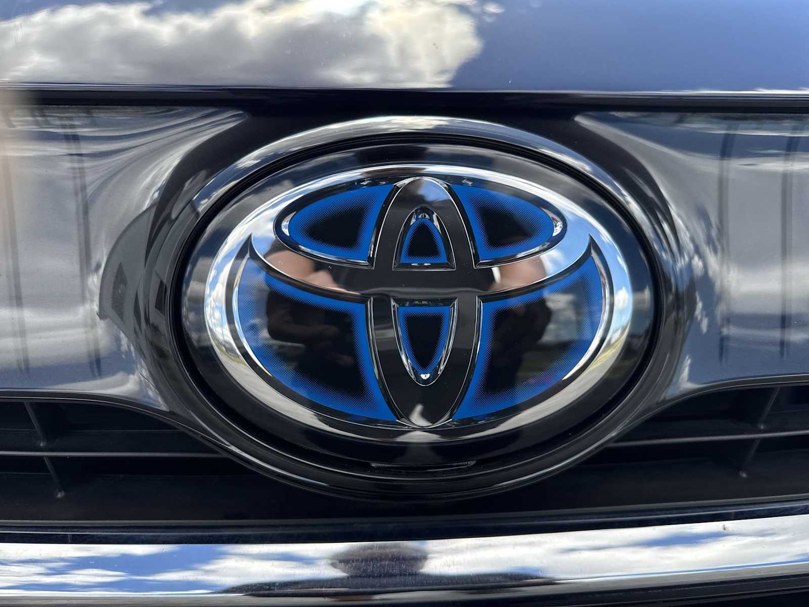 Thumbnail: 2024 Toyota Venza - 10