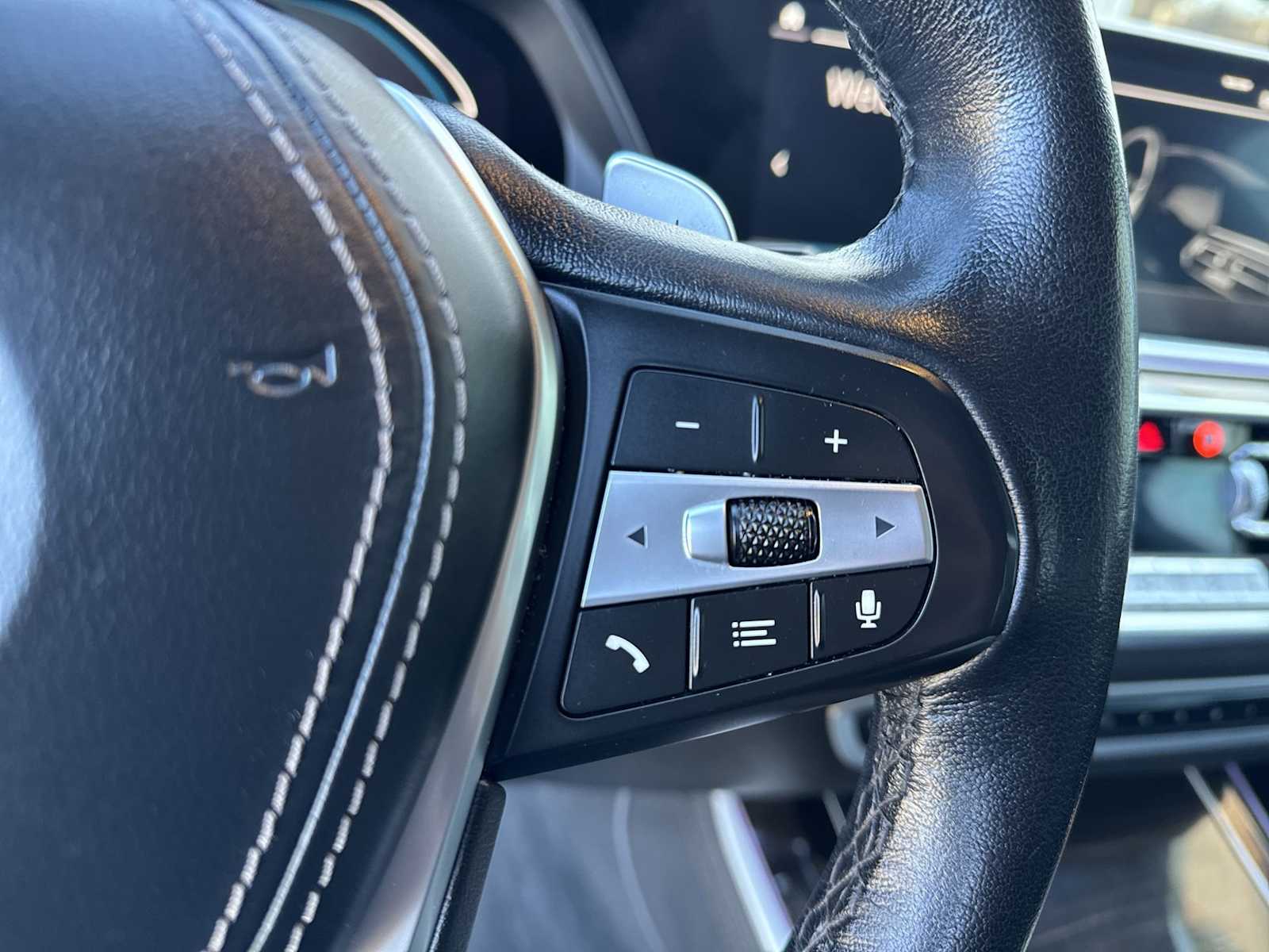 Thumbnail: 2023 BMW X5 - 23