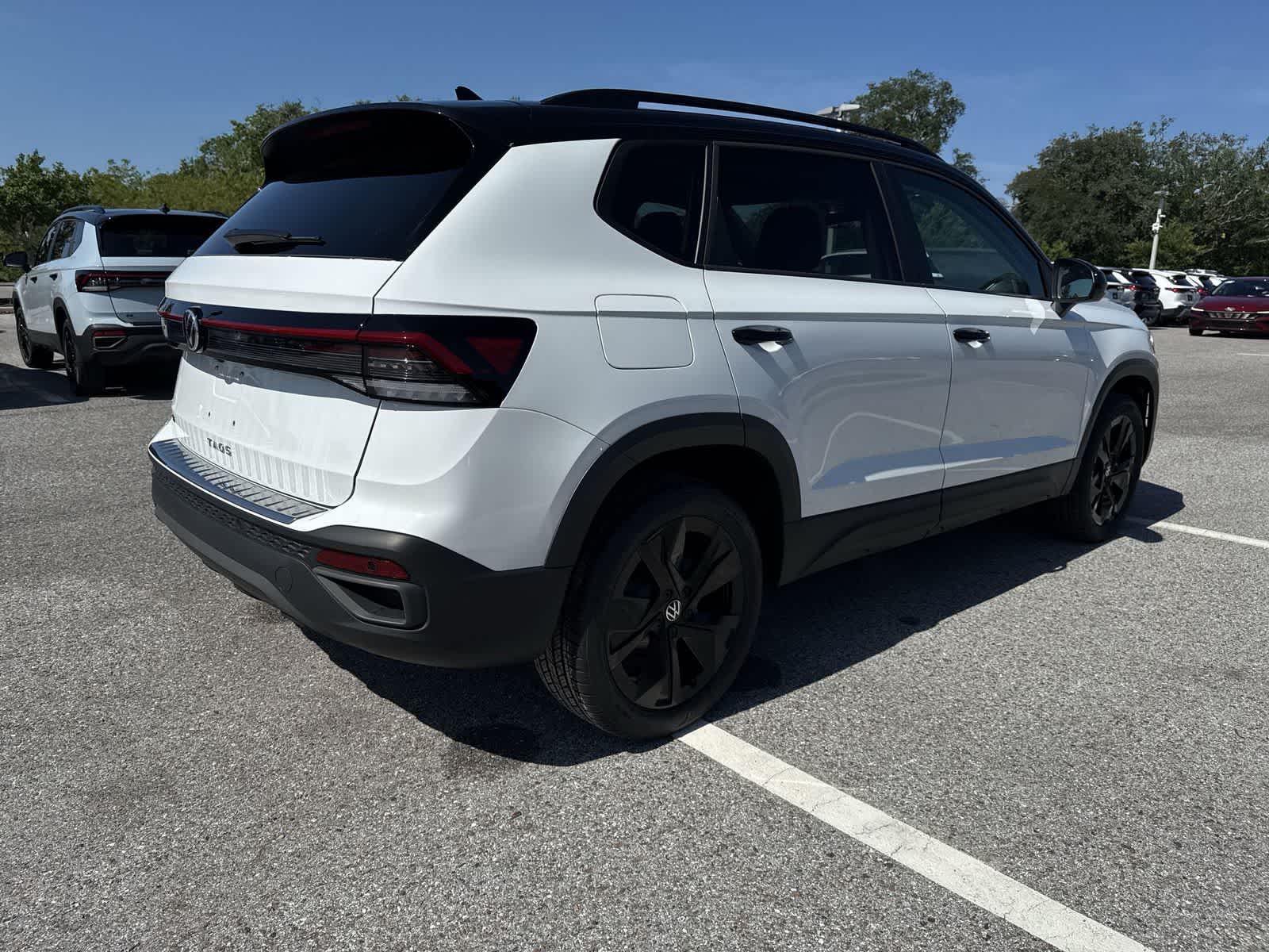 Thumbnail: 2026 Volkswagen Taos - 6