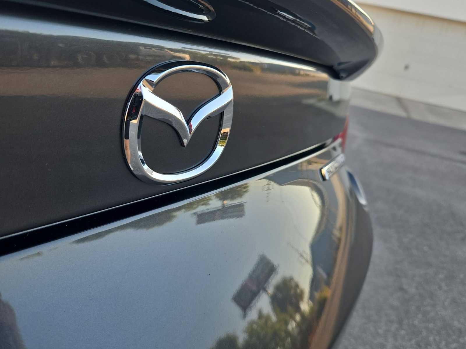 Thumbnail: 2023 Mazda MX-5 Miata - 12