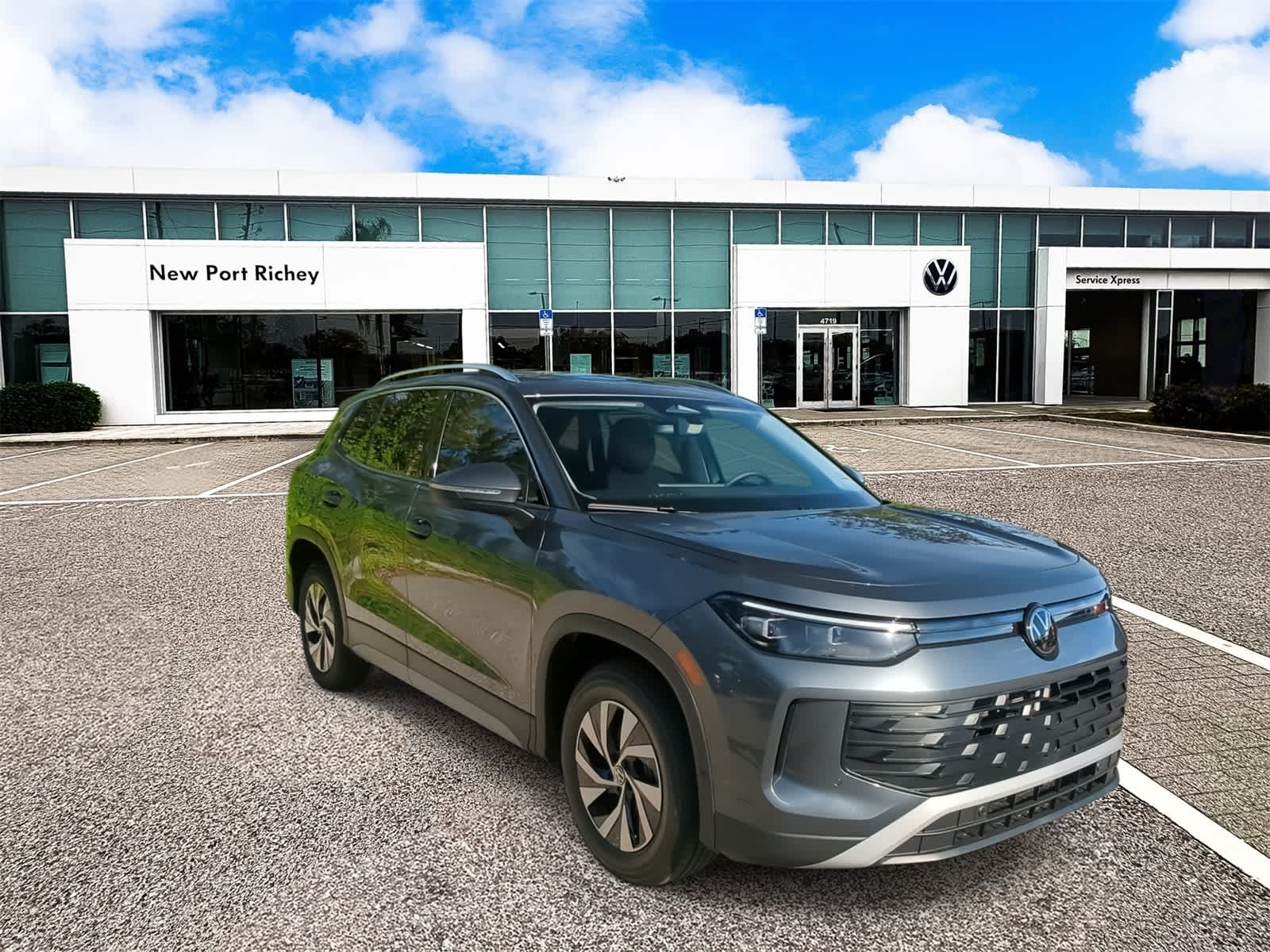 Thumbnail: 2025 Volkswagen Tiguan - 2