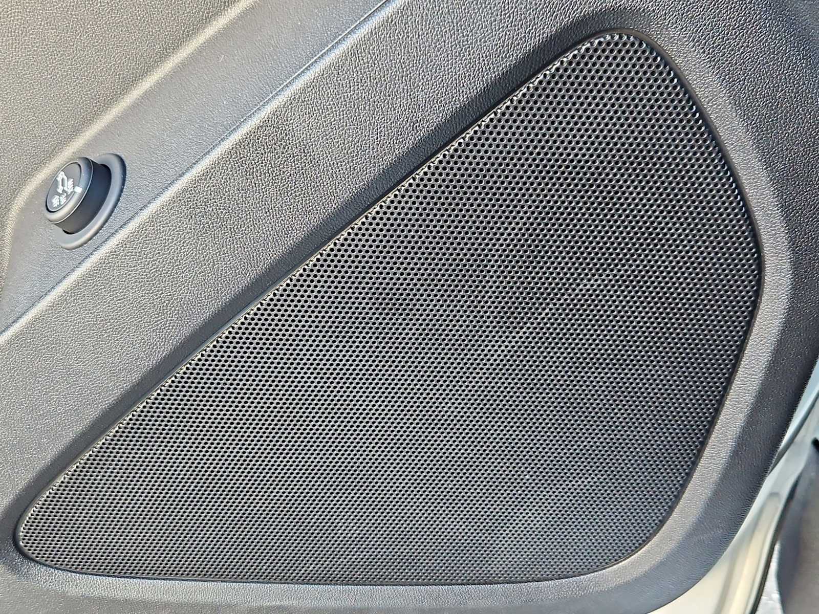 Thumbnail: 2024 Chevrolet Equinox - 30