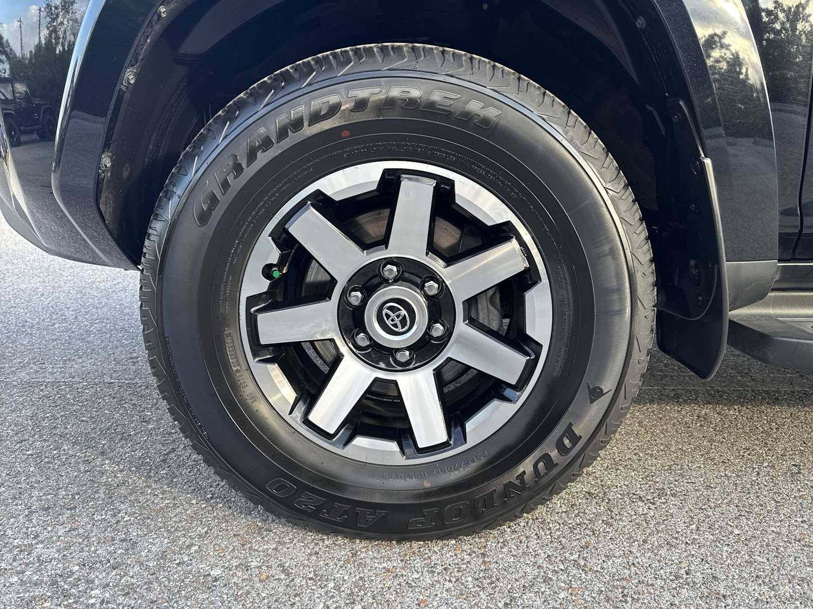 Thumbnail: 2024 Toyota 4Runner - 13