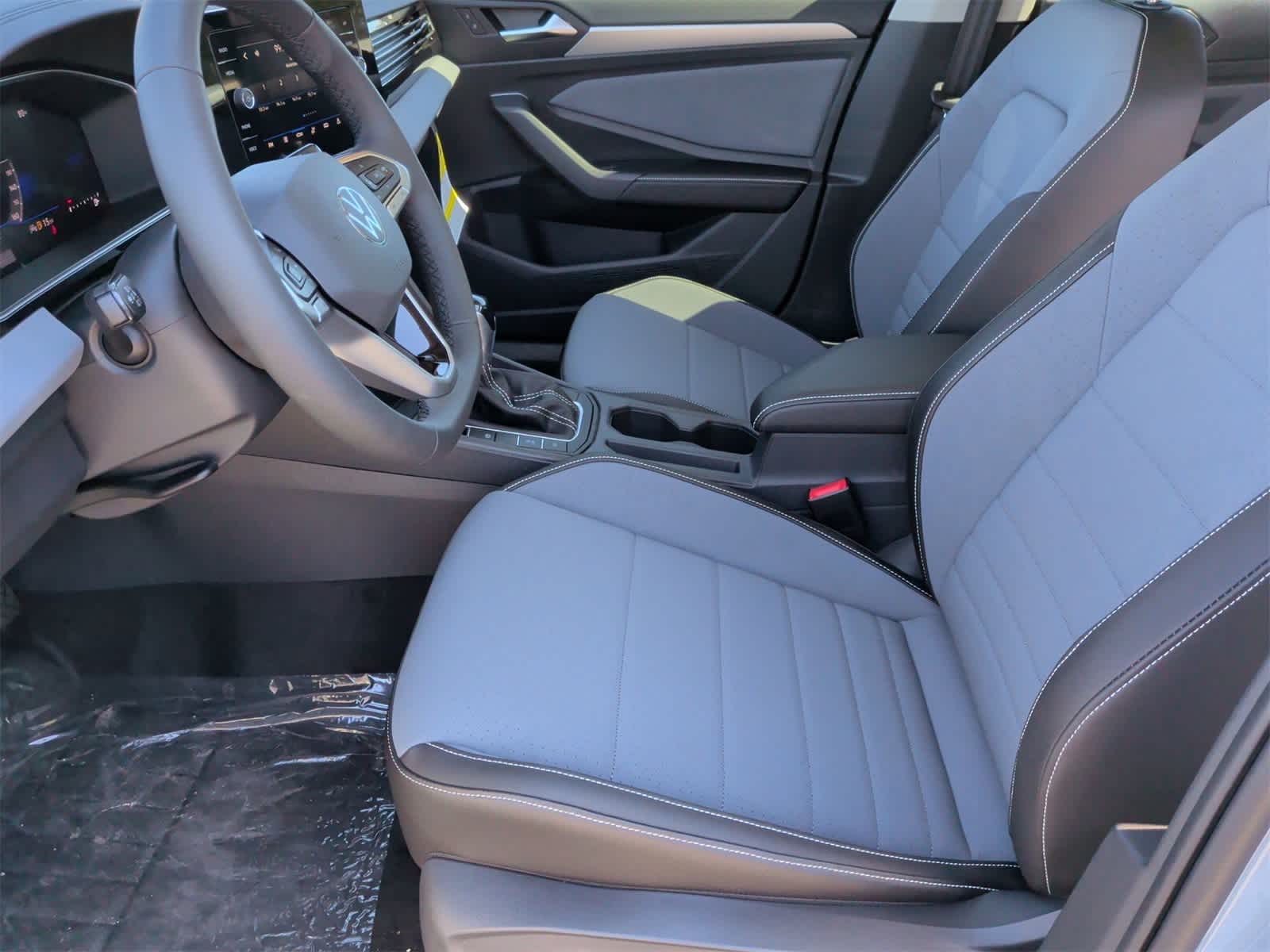 Thumbnail: 2026 Volkswagen Jetta - 16