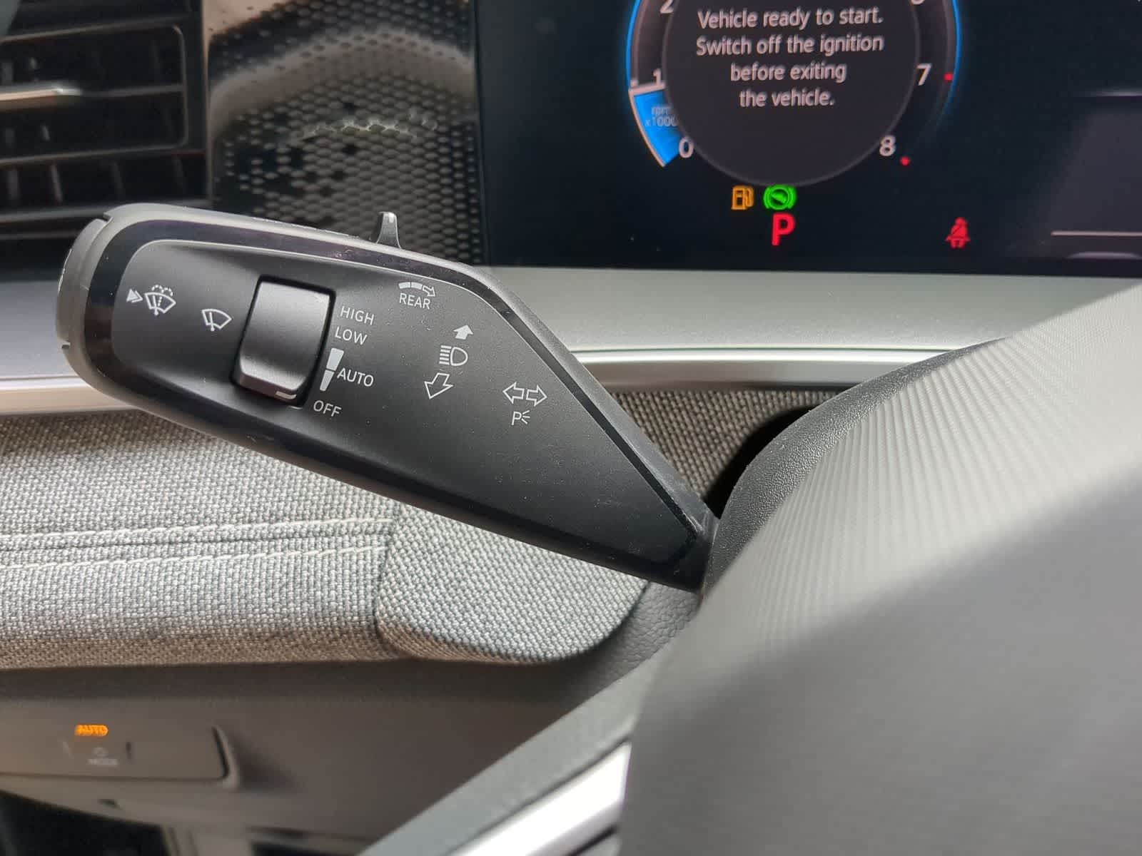 Thumbnail: 2025 Volkswagen Tiguan - 23