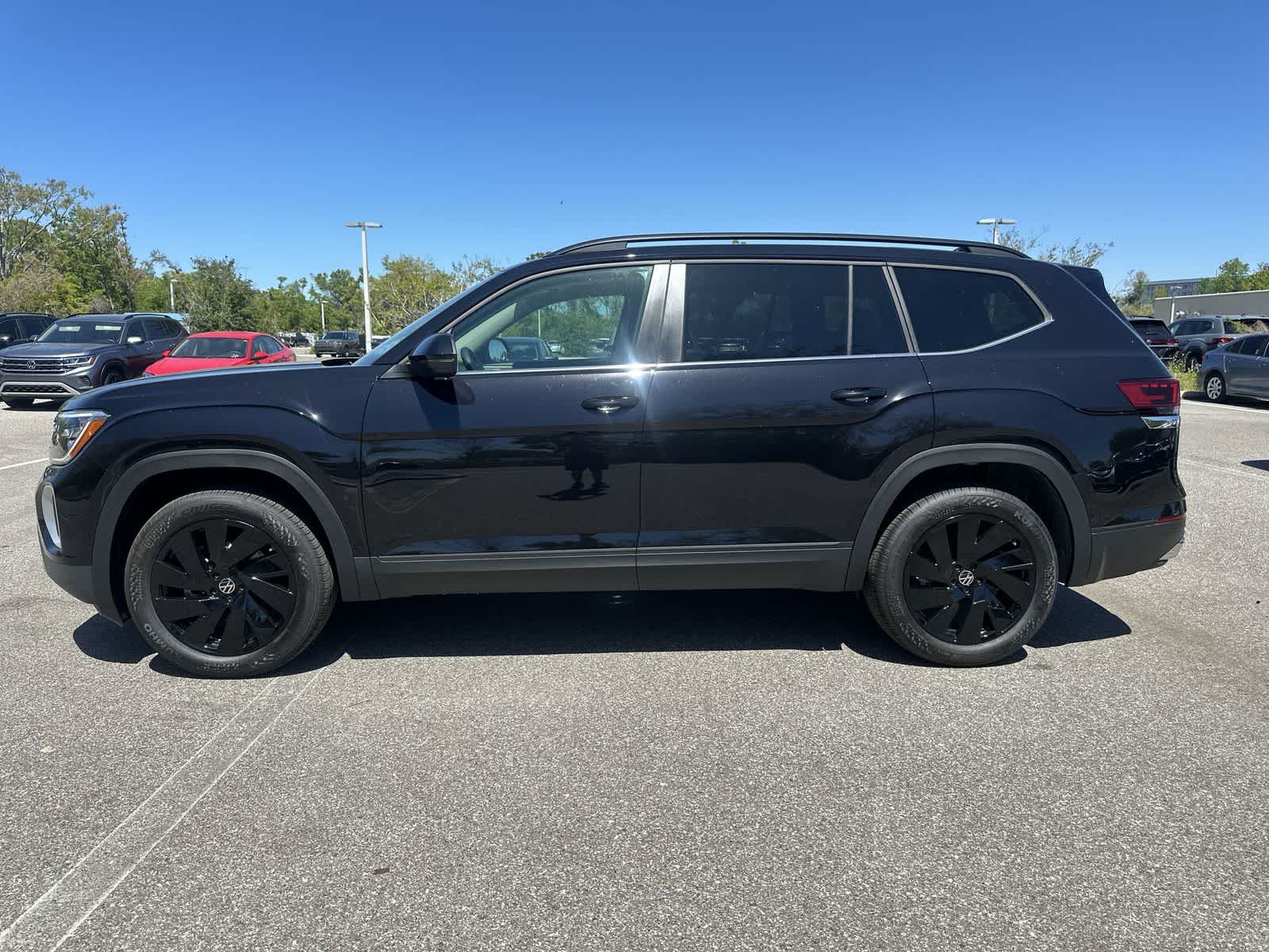 Thumbnail: 2026 Volkswagen Atlas - 3