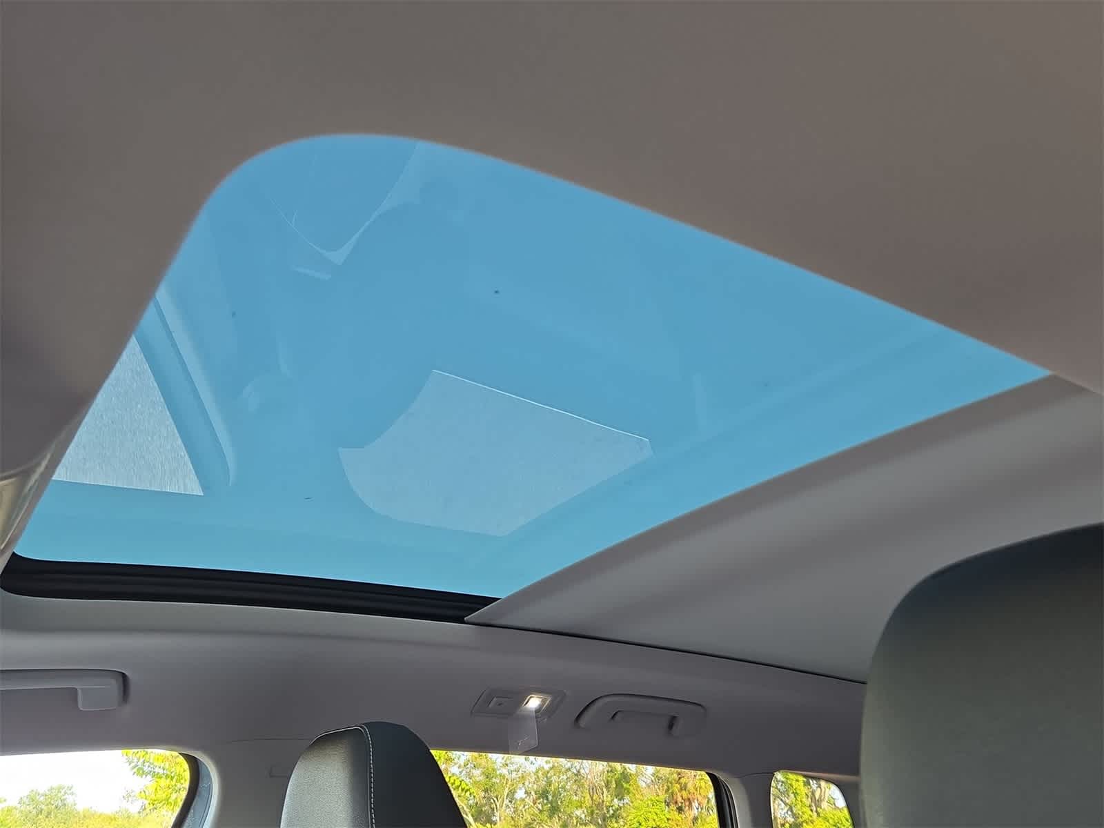 Thumbnail: 2025 Volkswagen Taos - 19