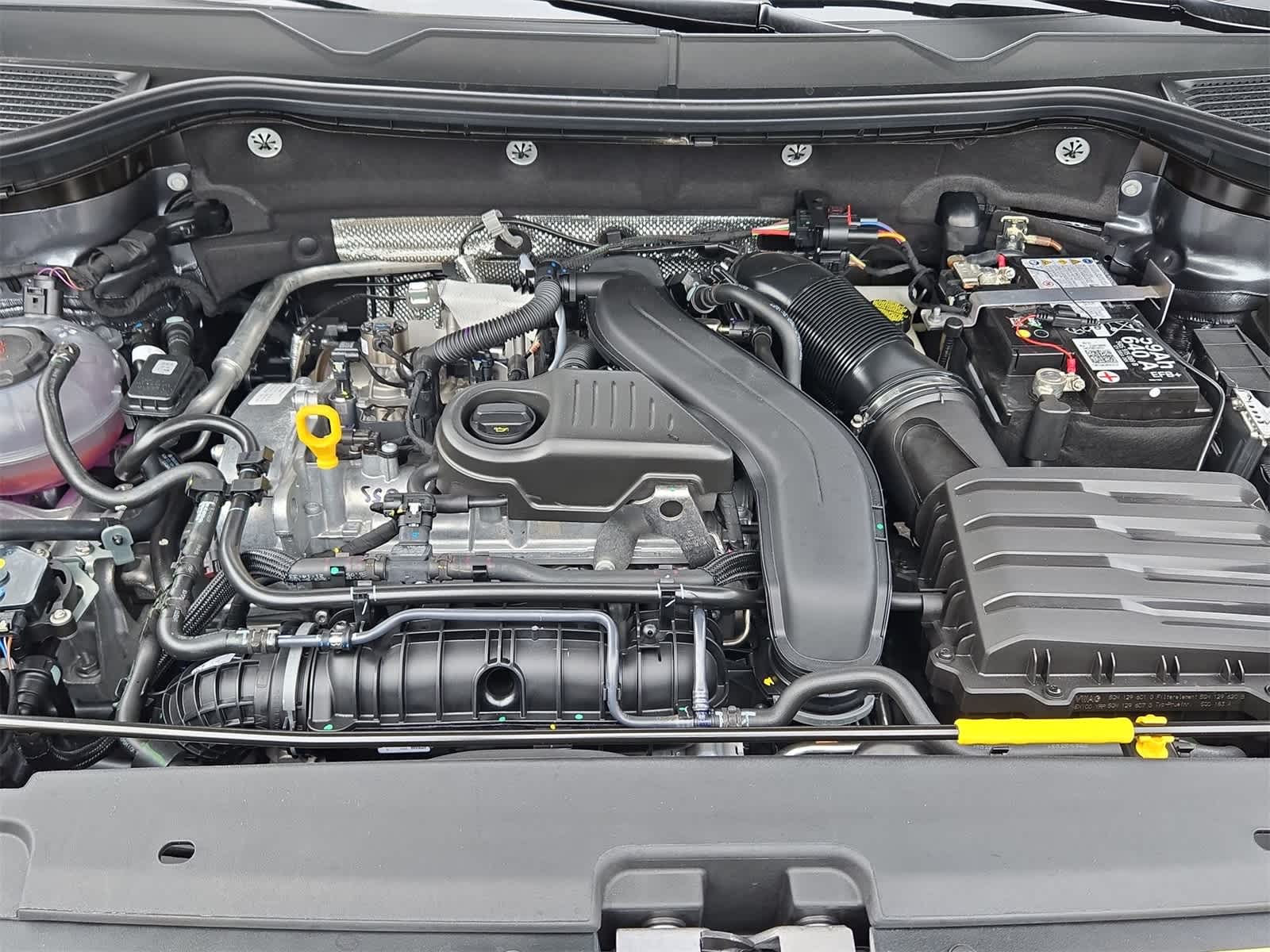 Thumbnail: 2025 Volkswagen Taos - 15