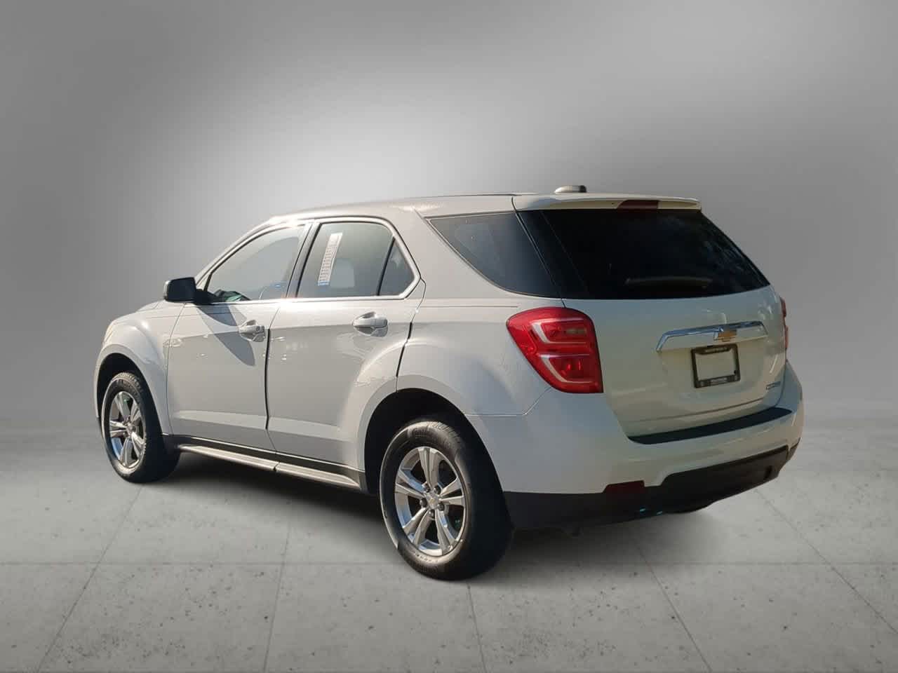 Thumbnail: 2016 Chevrolet Equinox - 6