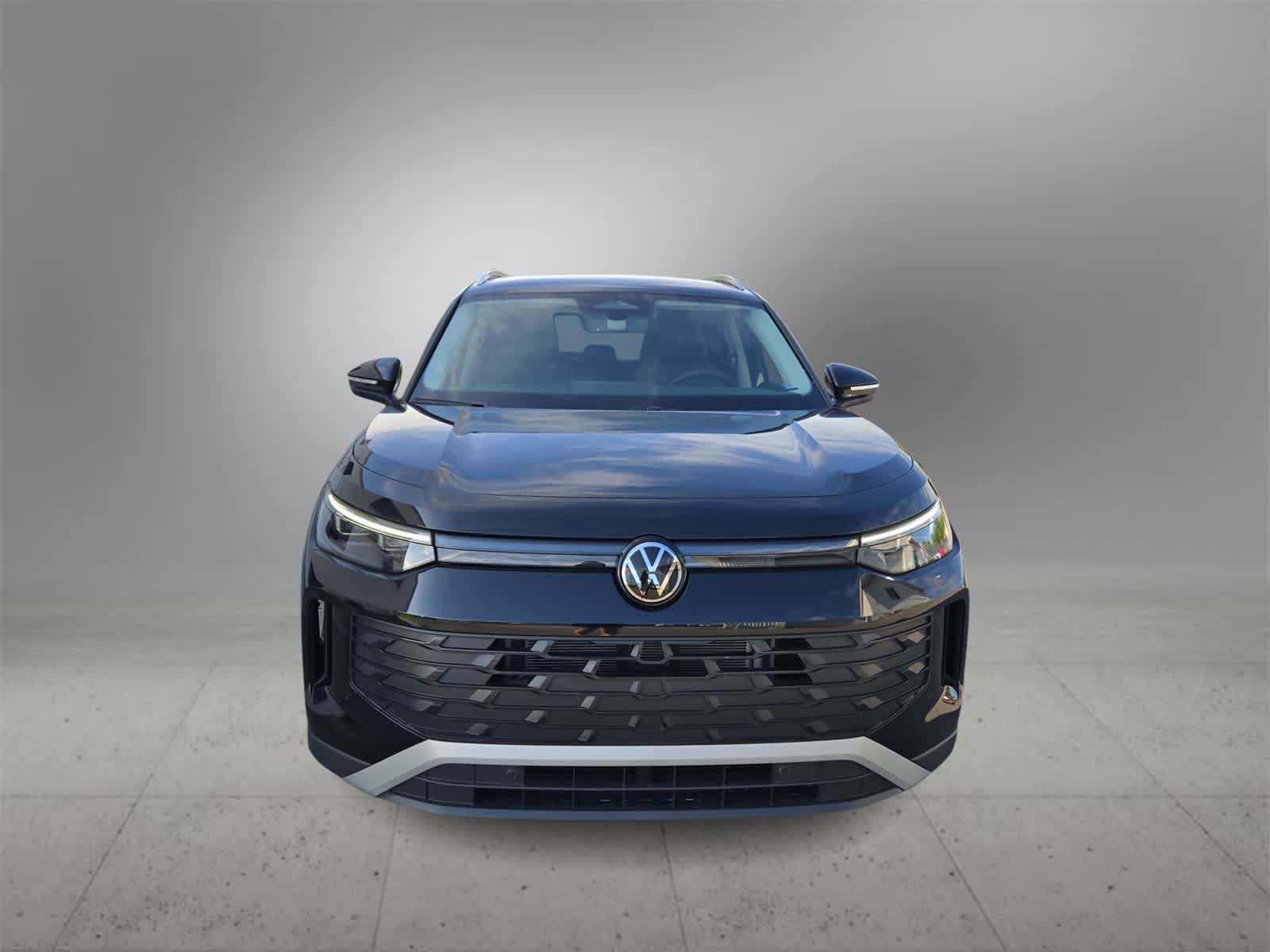 Thumbnail: 2025 Volkswagen Tiguan - 3