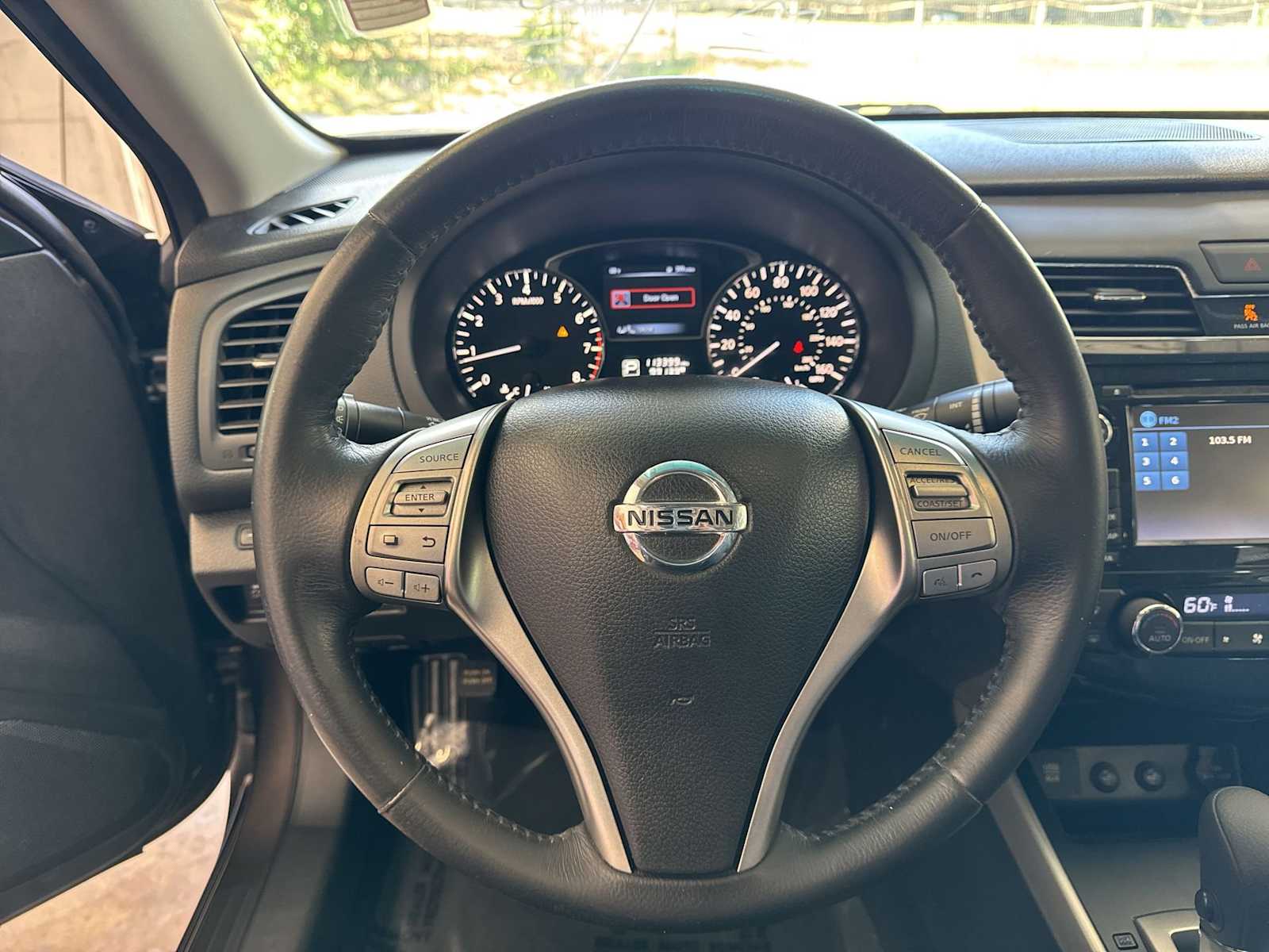 Thumbnail: 2015 Nissan Altima - 22