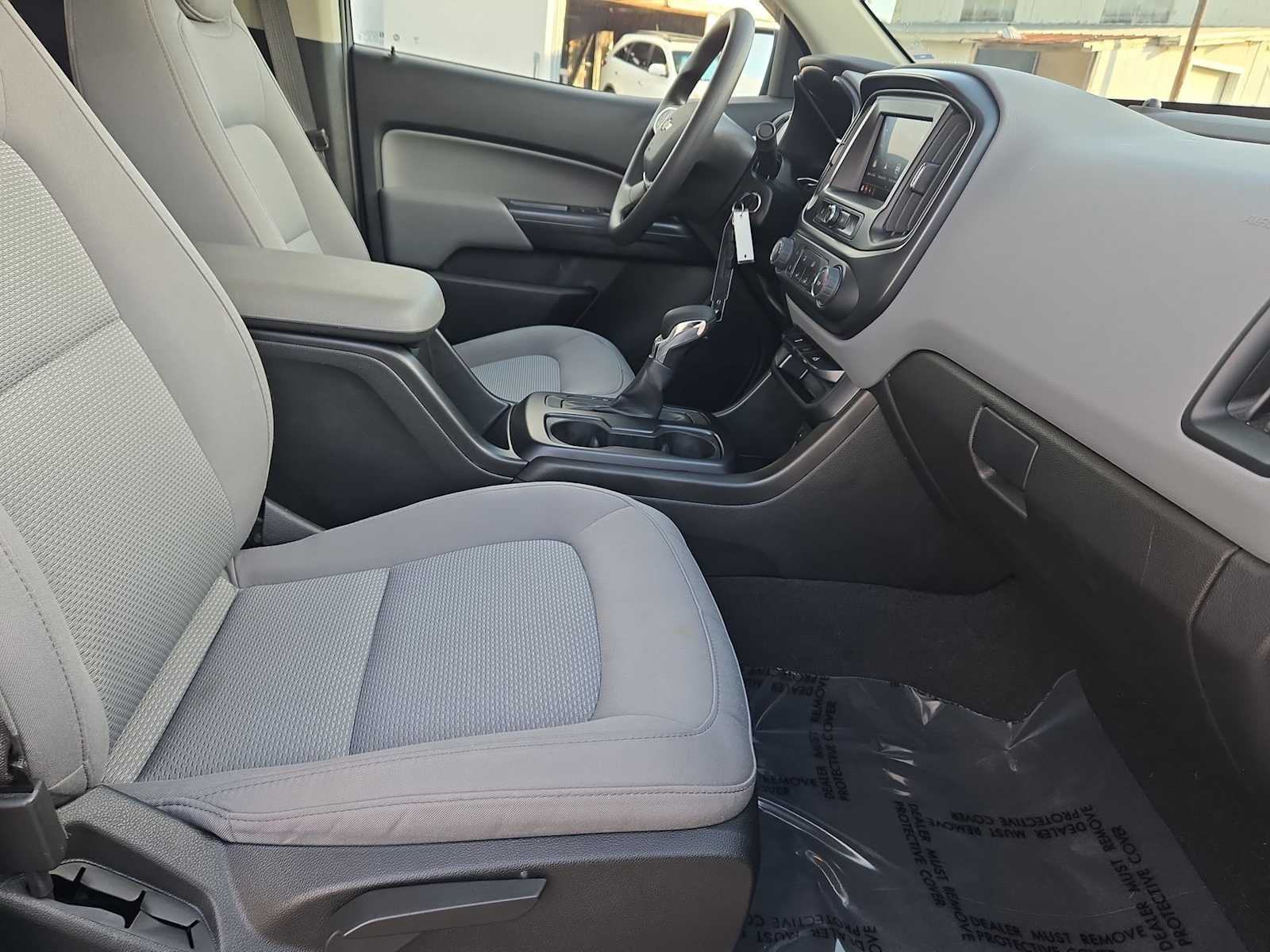 Thumbnail: 2022 Chevrolet Colorado - 21