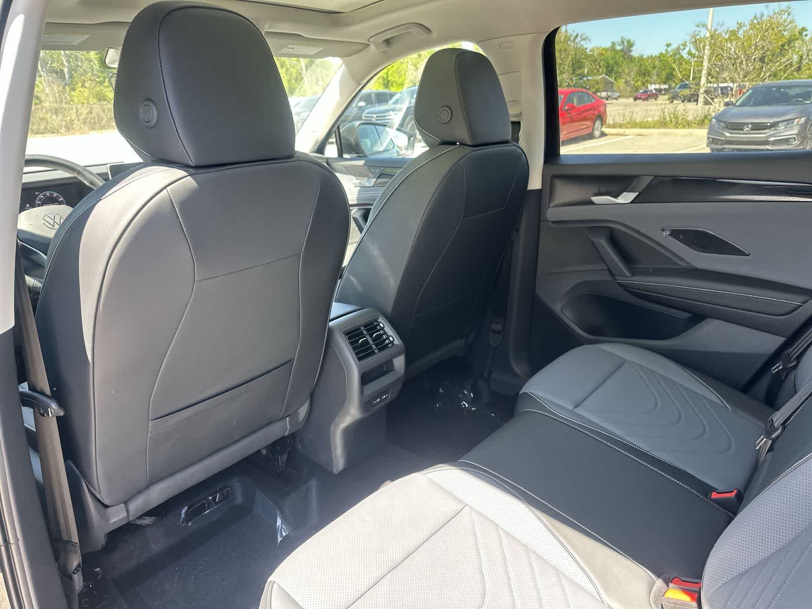 Thumbnail: 2026 Volkswagen Tiguan - 17