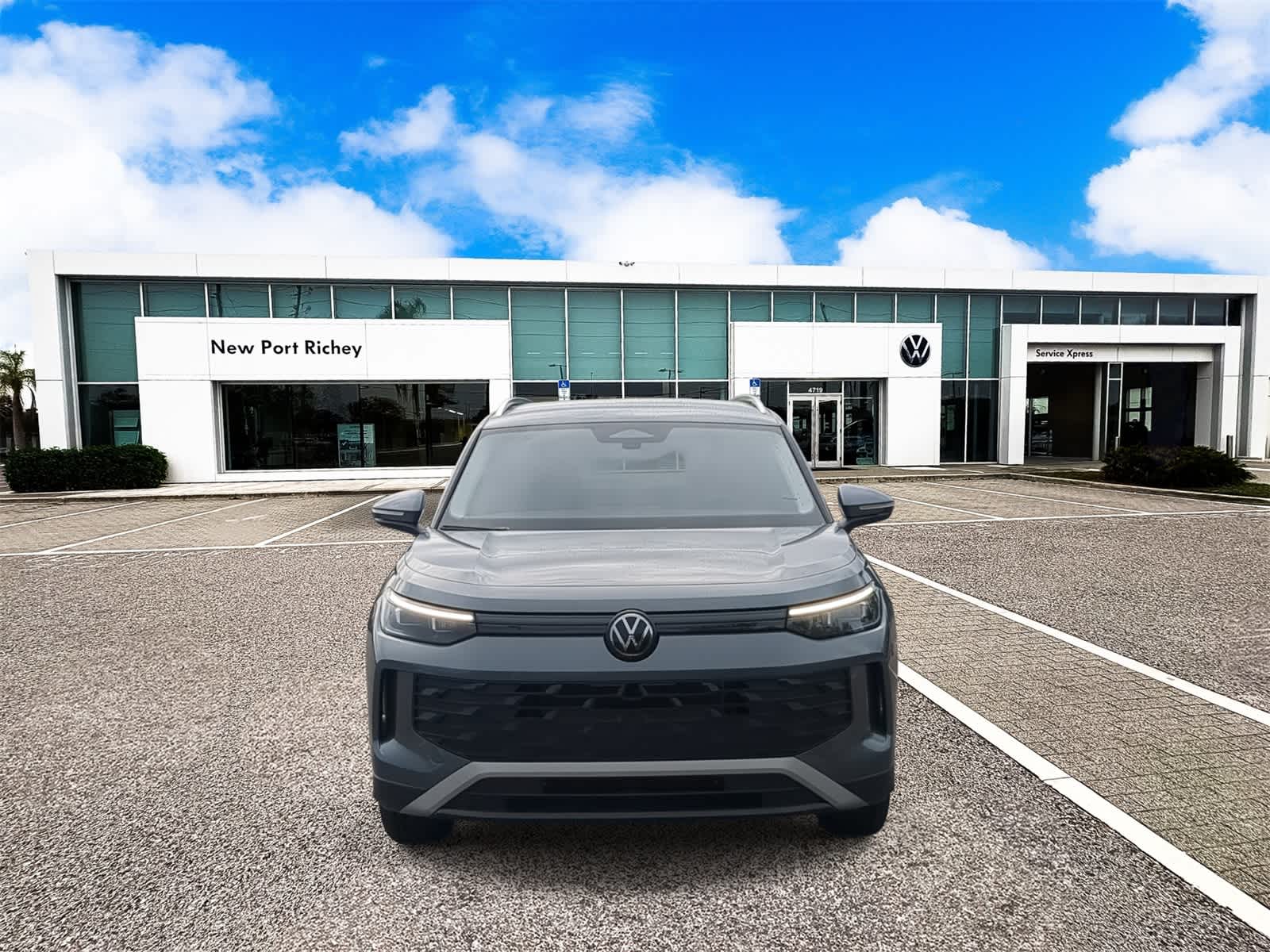 Thumbnail: 2025 Volkswagen Tiguan - 3