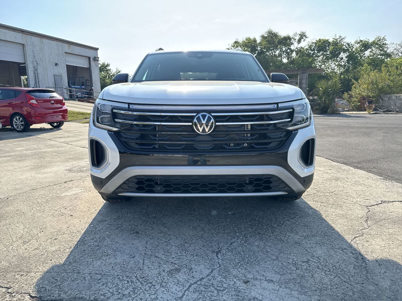 Thumbnail: 2026 Volkswagen Atlas - 9
