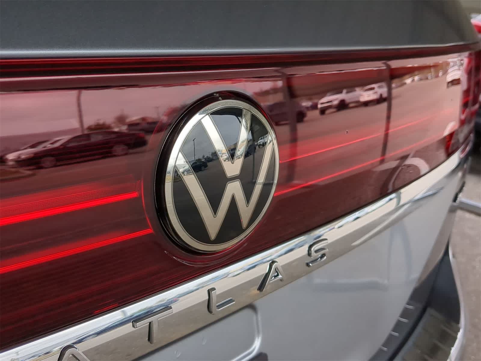 Thumbnail: 2025 Volkswagen Atlas - 12