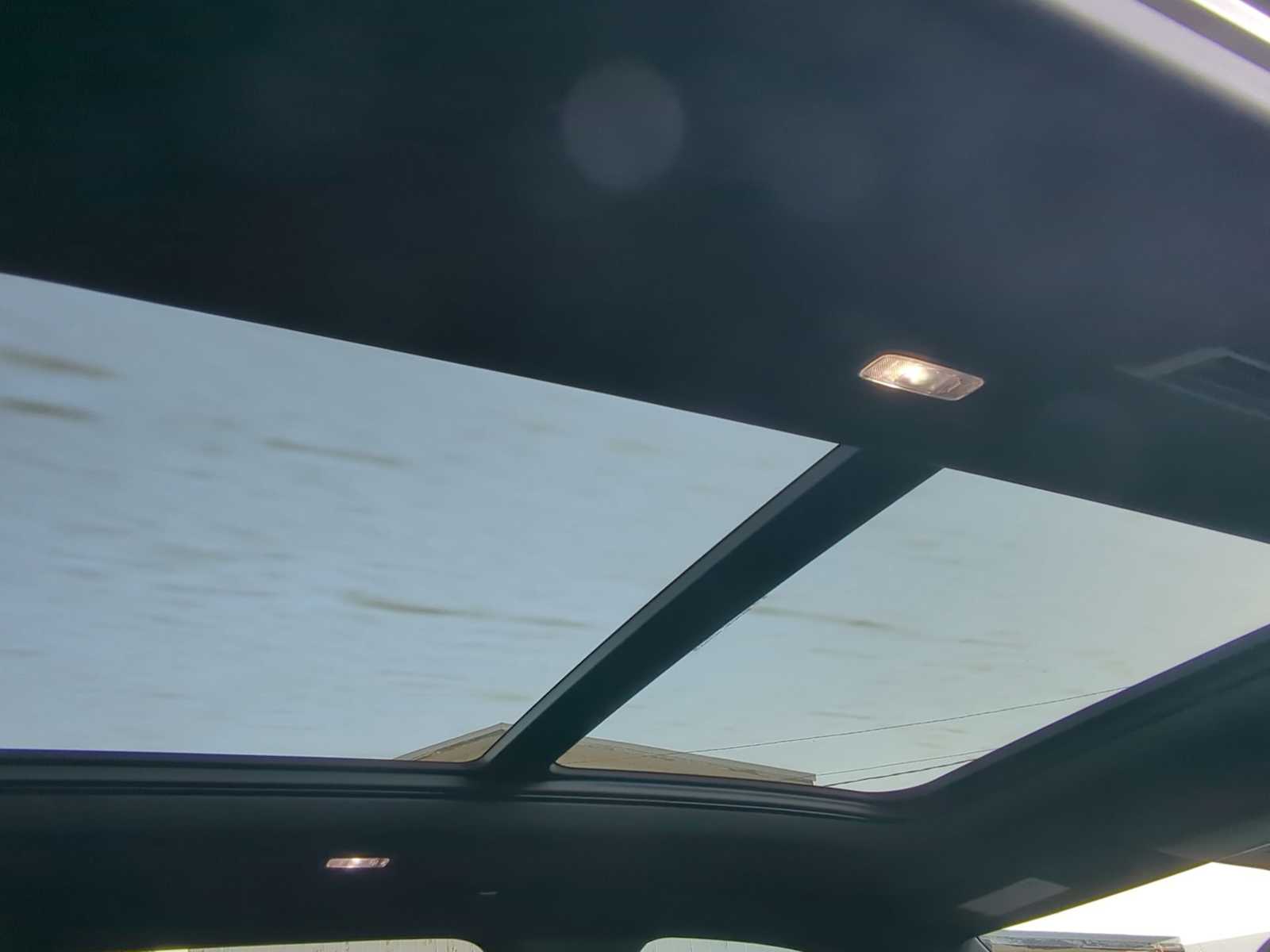 Thumbnail: 2024 Chevrolet Traverse - 23