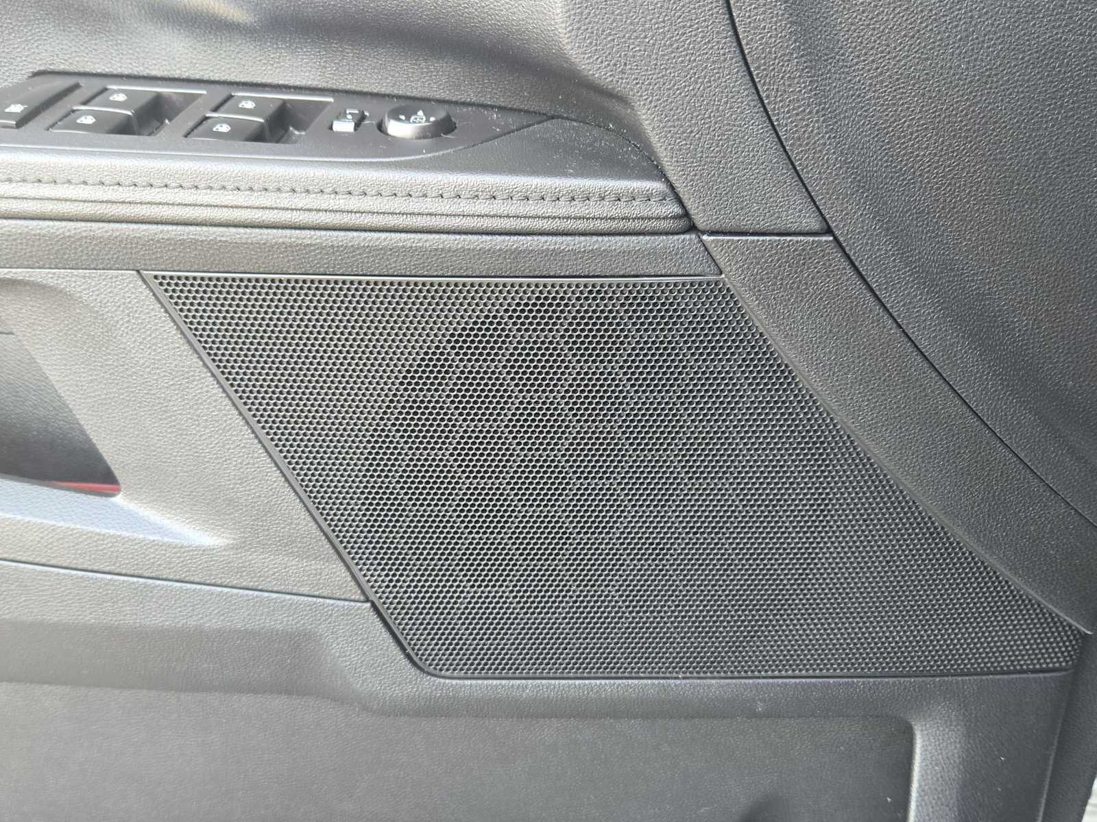 Thumbnail: 2016 Chevrolet Equinox - 29