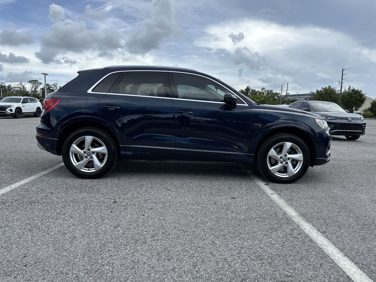 Thumbnail: 2020 Audi Q3 - 6