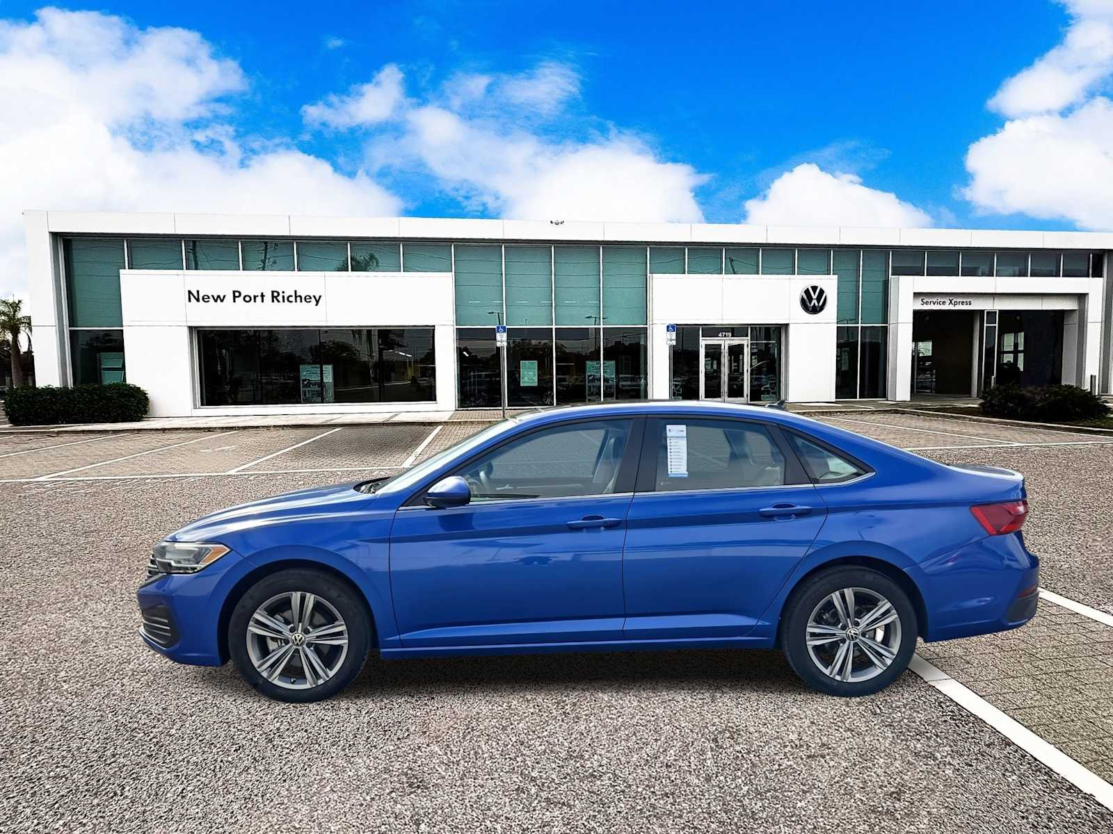 Thumbnail: 2022 Volkswagen Jetta - 5