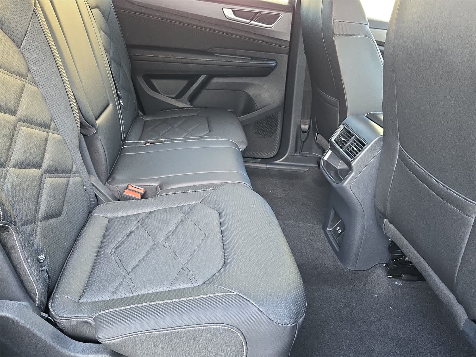 Thumbnail: 2026 Volkswagen Atlas - 21