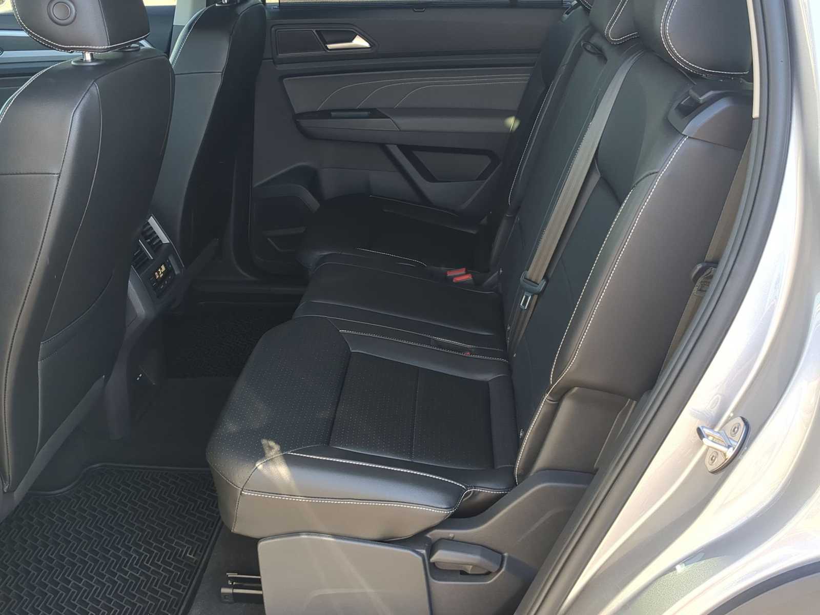 Thumbnail: 2022 Volkswagen Atlas - 20