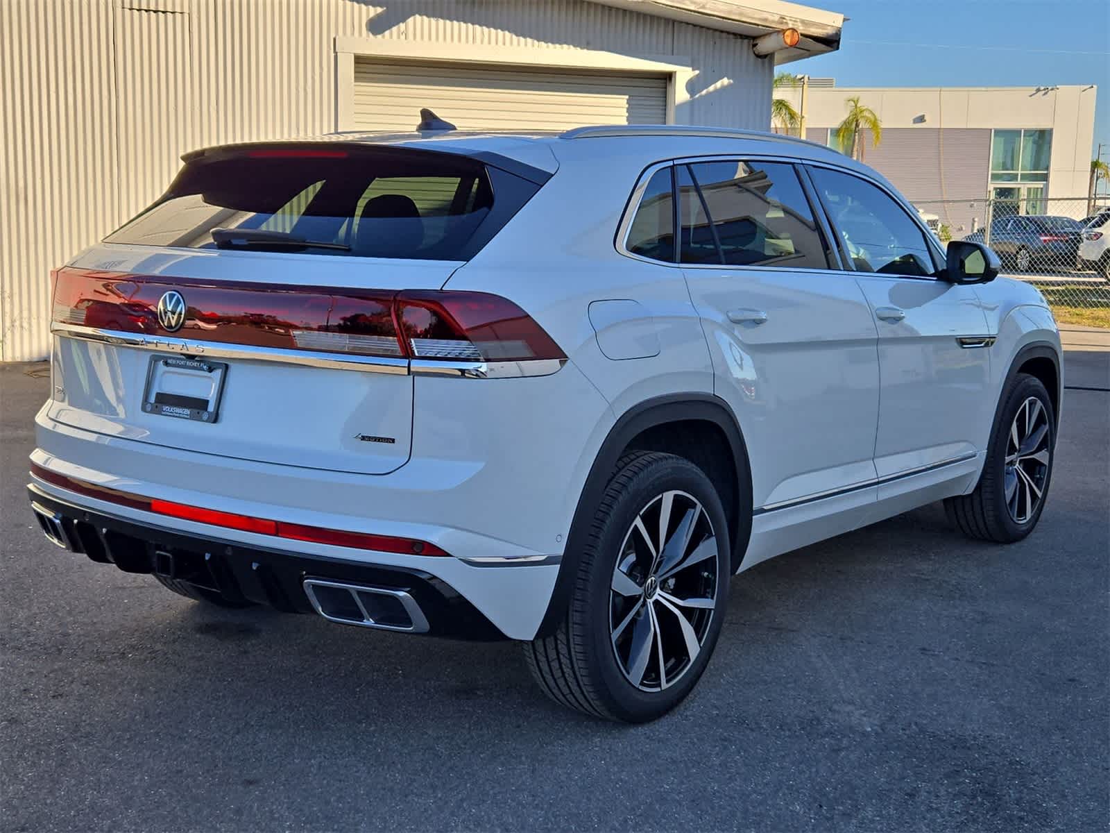 Thumbnail: 2026 Volkswagen Atlas - 14