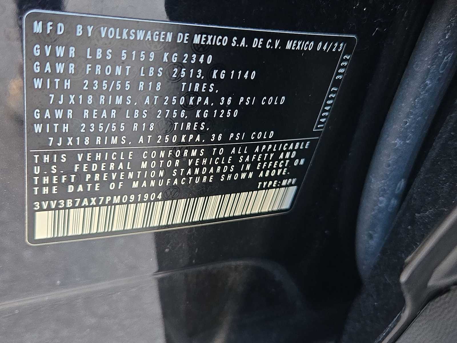 Thumbnail: 2023 Volkswagen Tiguan - 33