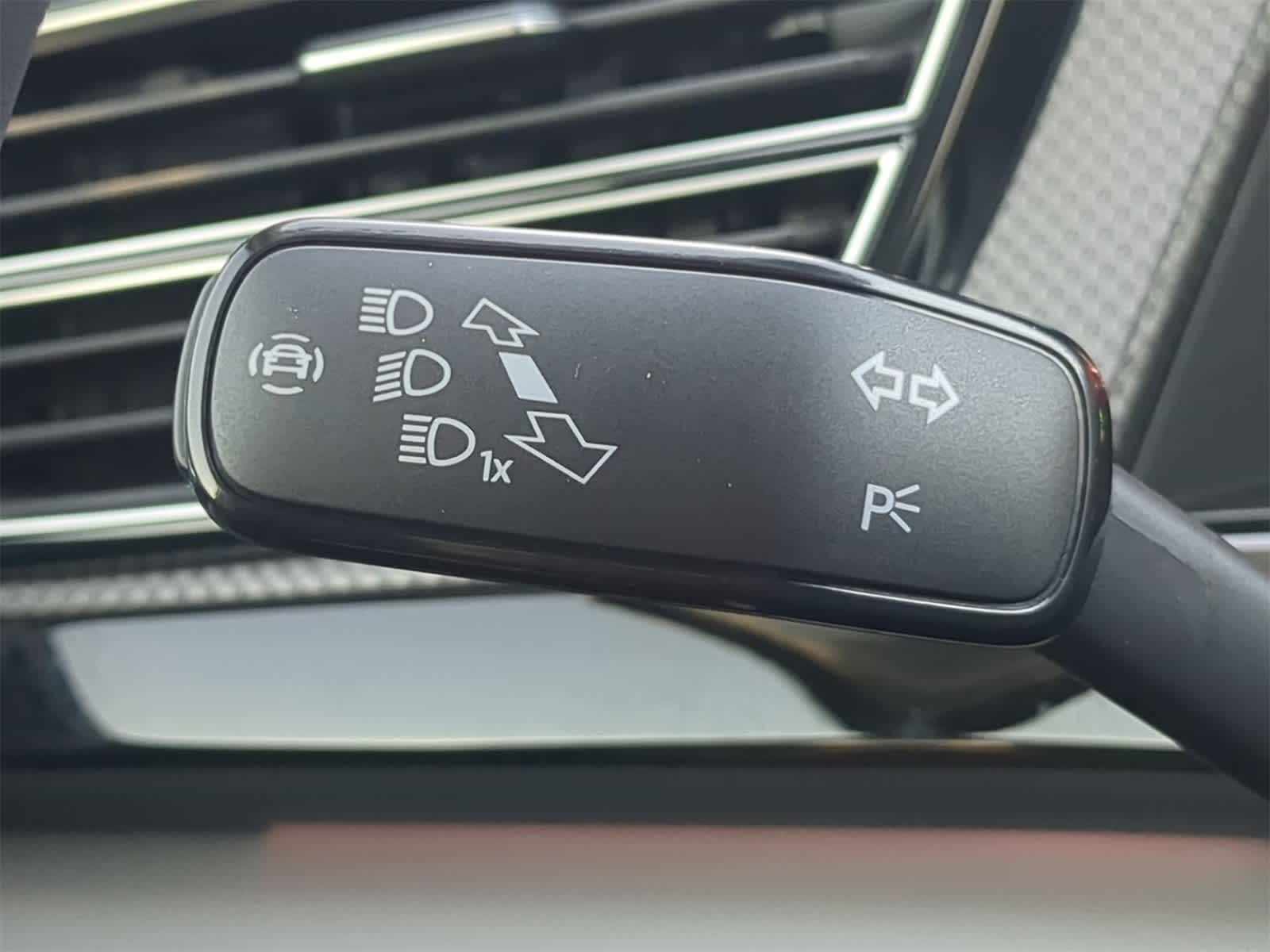 Thumbnail: 2025 Volkswagen Atlas - 29