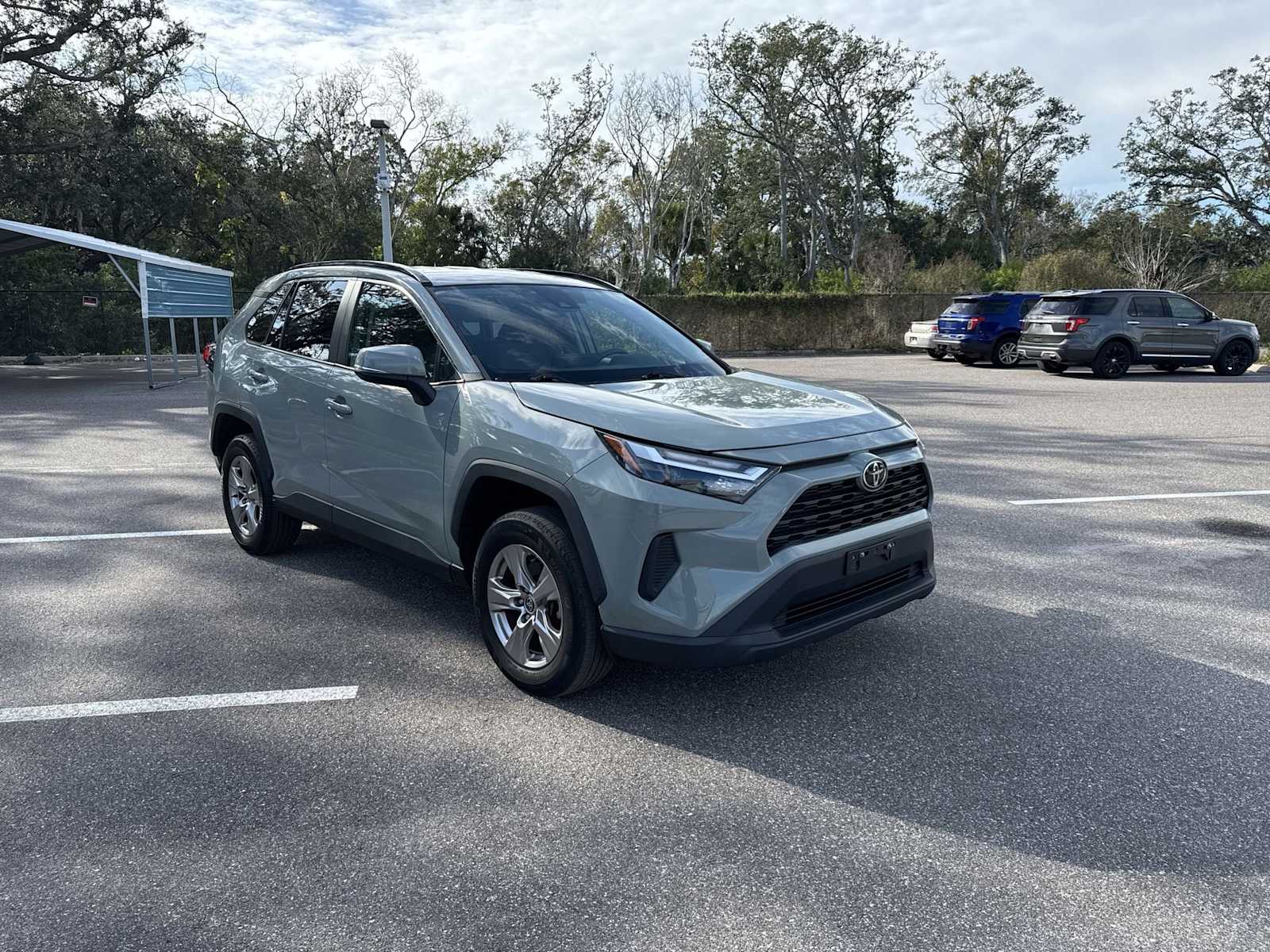 Thumbnail: 2022 Toyota RAV4 - 8