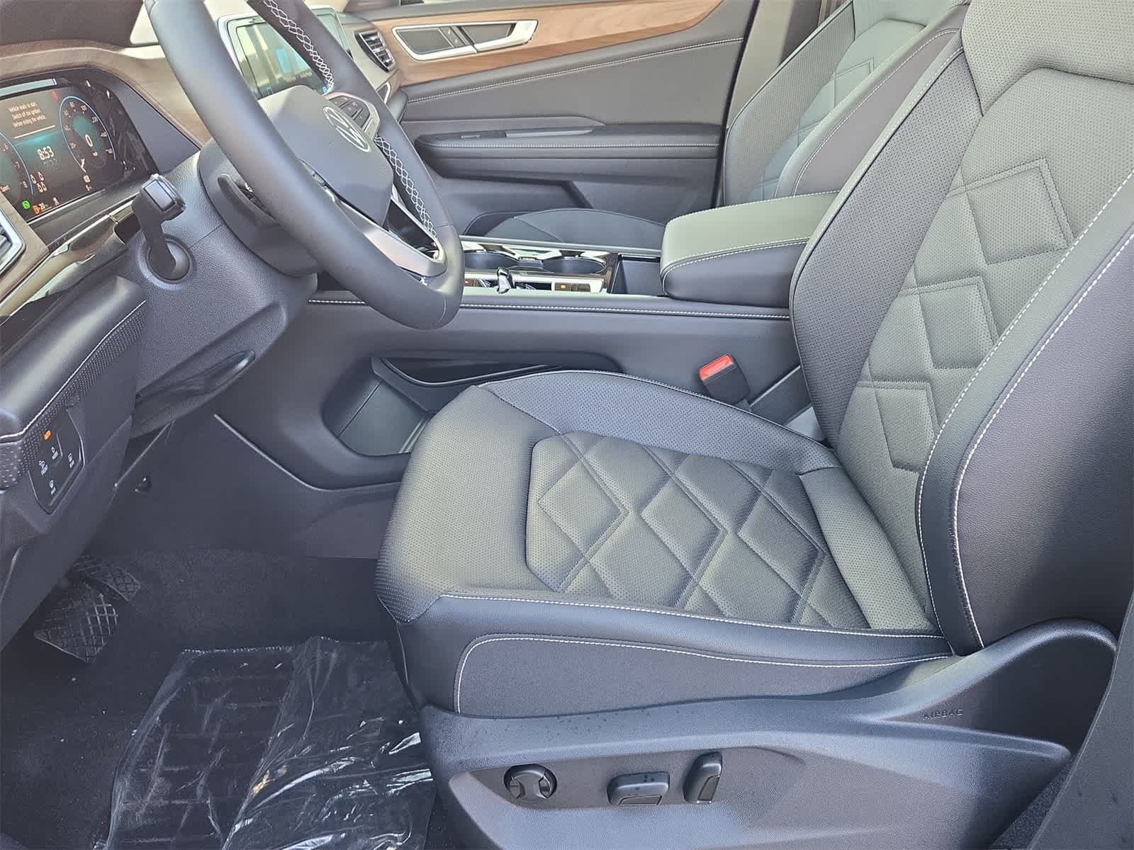 Thumbnail: 2026 Volkswagen Atlas - 17