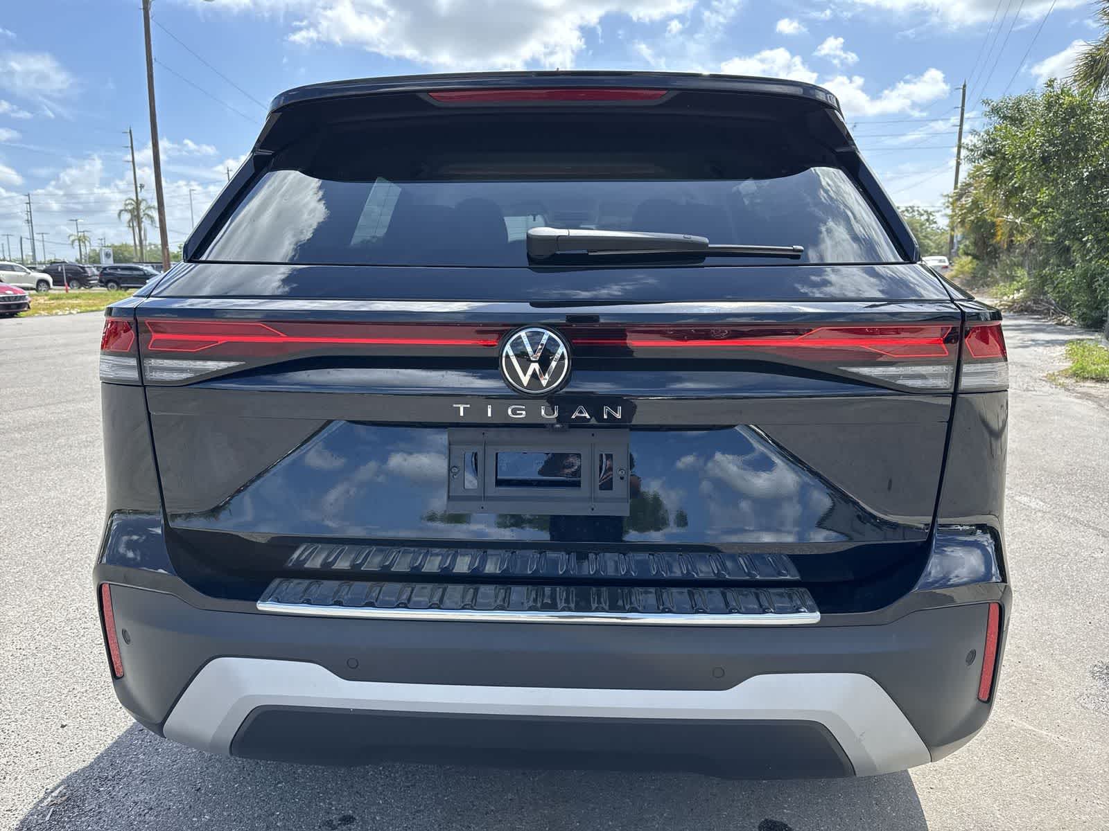 Thumbnail: 2026 Volkswagen Tiguan - 5