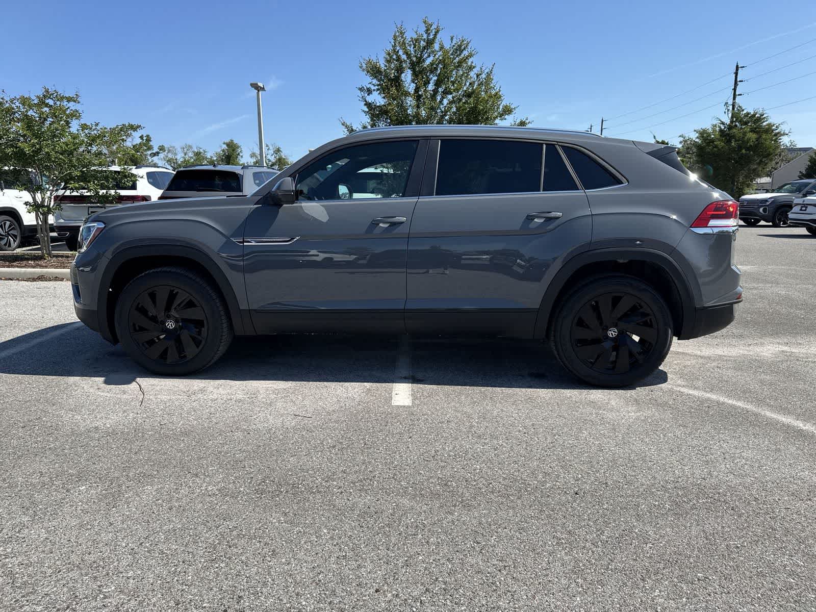 Thumbnail: 2026 Volkswagen Atlas - 3